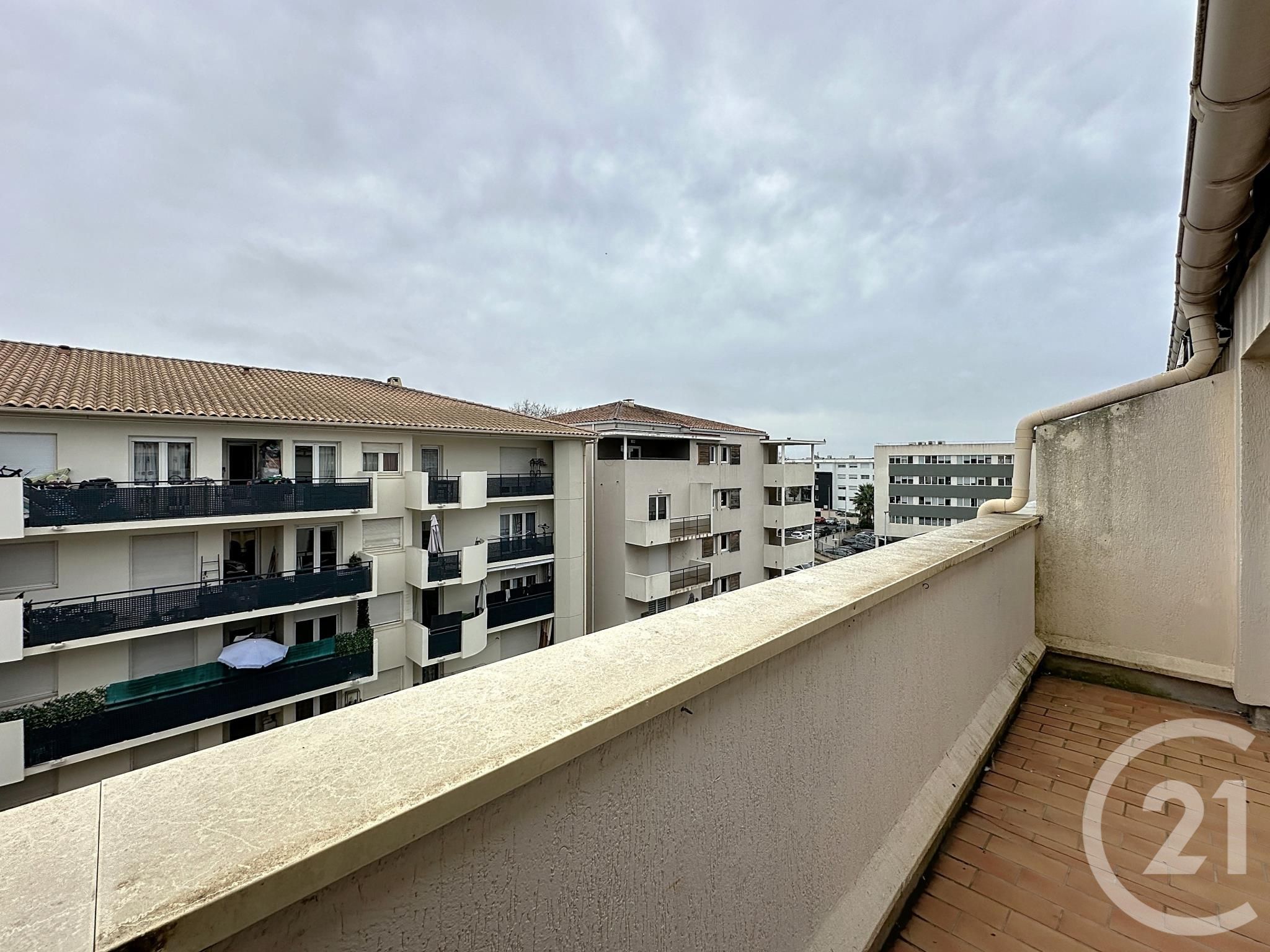 Photo 3 — Century 21 Eurogestrim