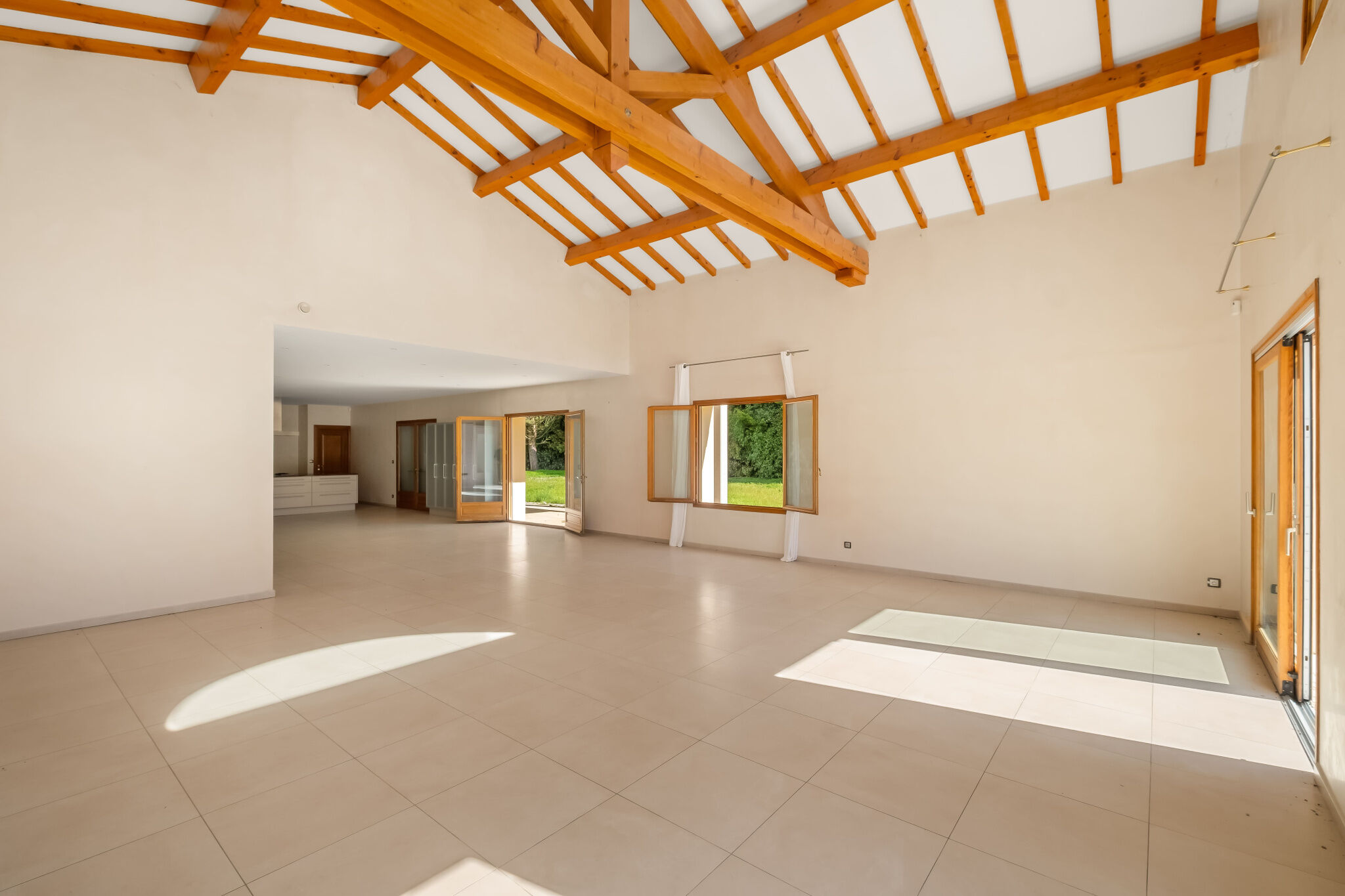 Photo 8 — JUNE IMMOBILIER