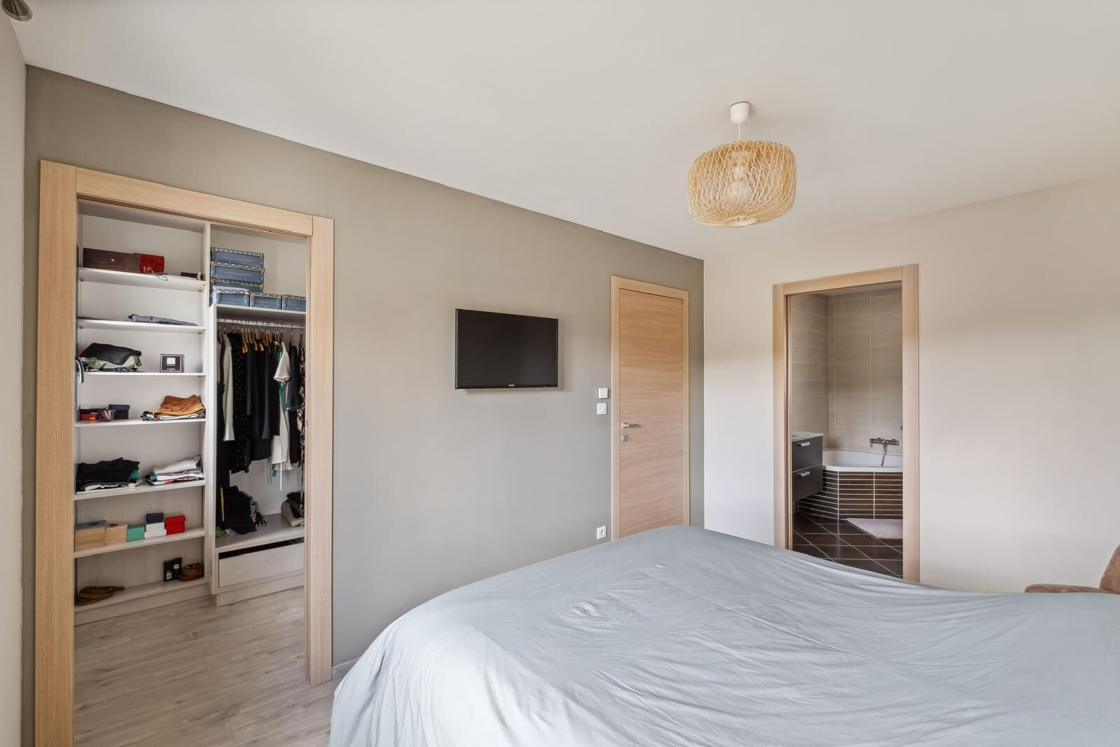 Photo 13 — JUNE IMMOBILIER