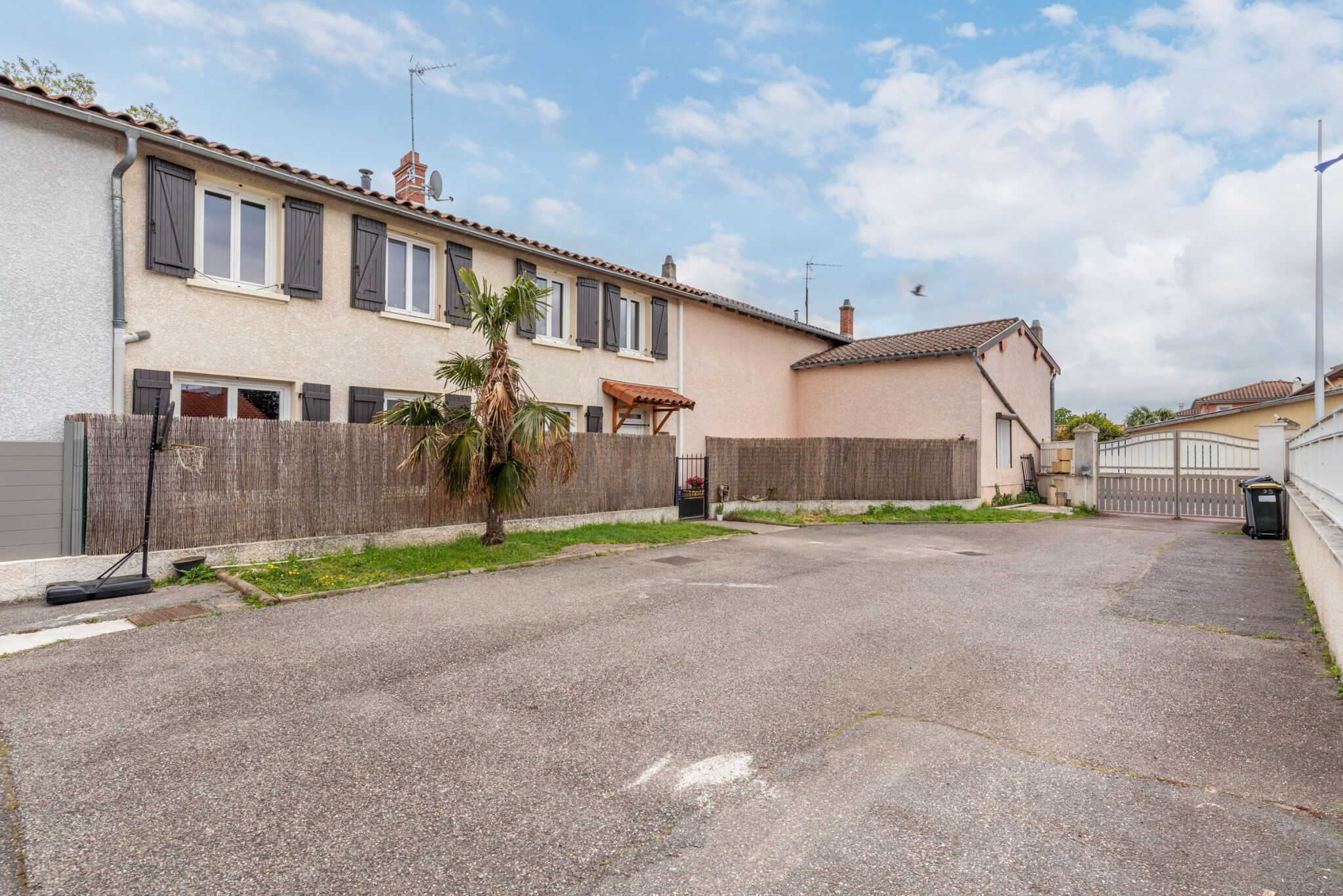 Photo 19 — JUNE IMMOBILIER
