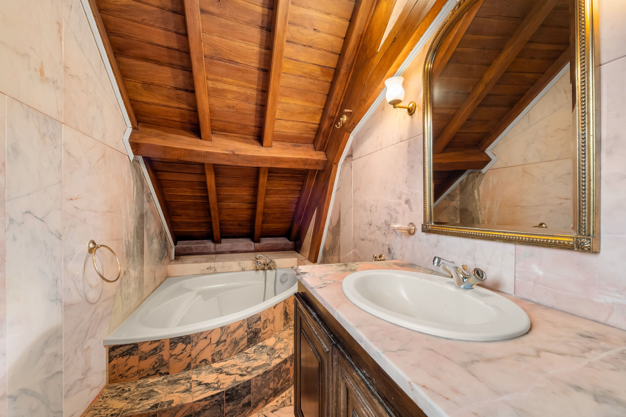 Photo 14 — JUNE IMMOBILIER