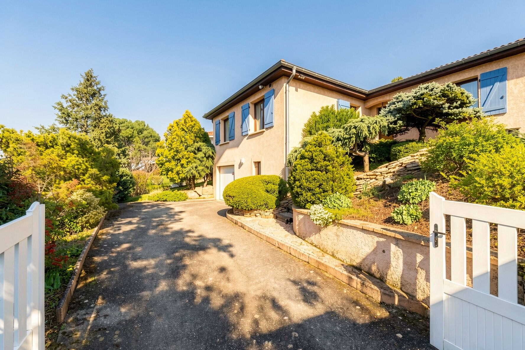 Photo 3 — JUNE IMMOBILIER