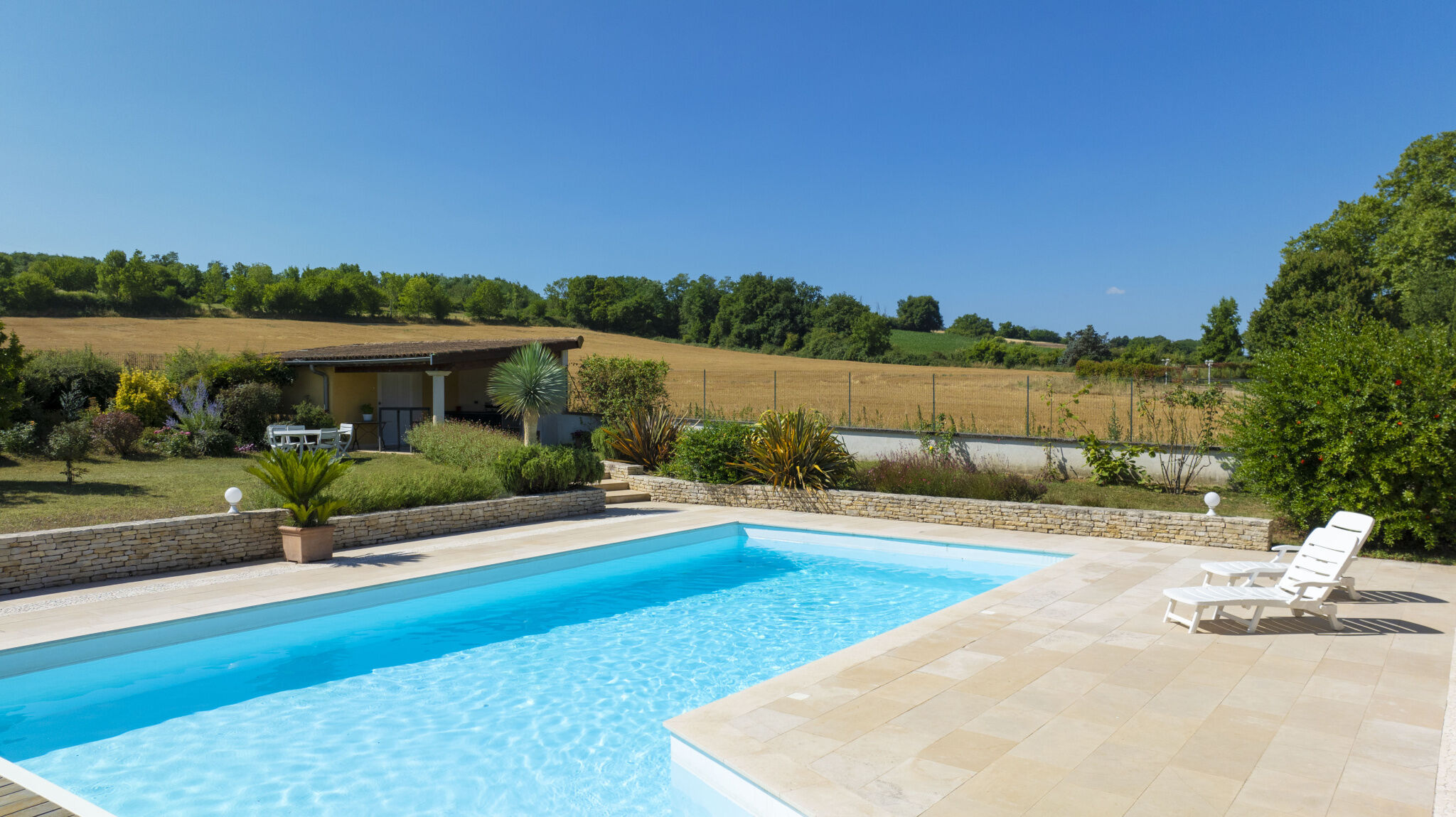 Photo 2 — JUNE IMMOBILIER