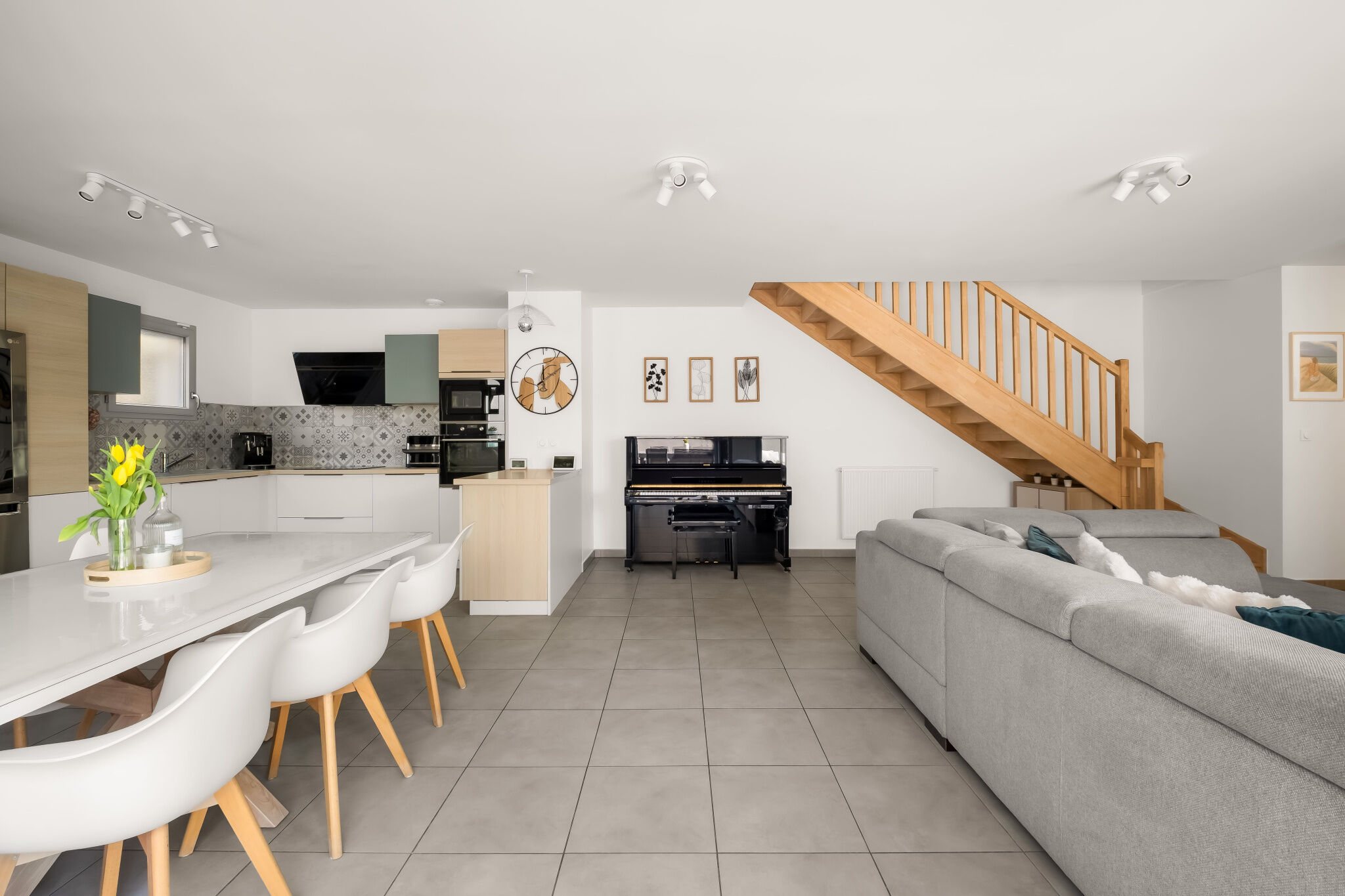 Photo 2 — JUNE IMMOBILIER