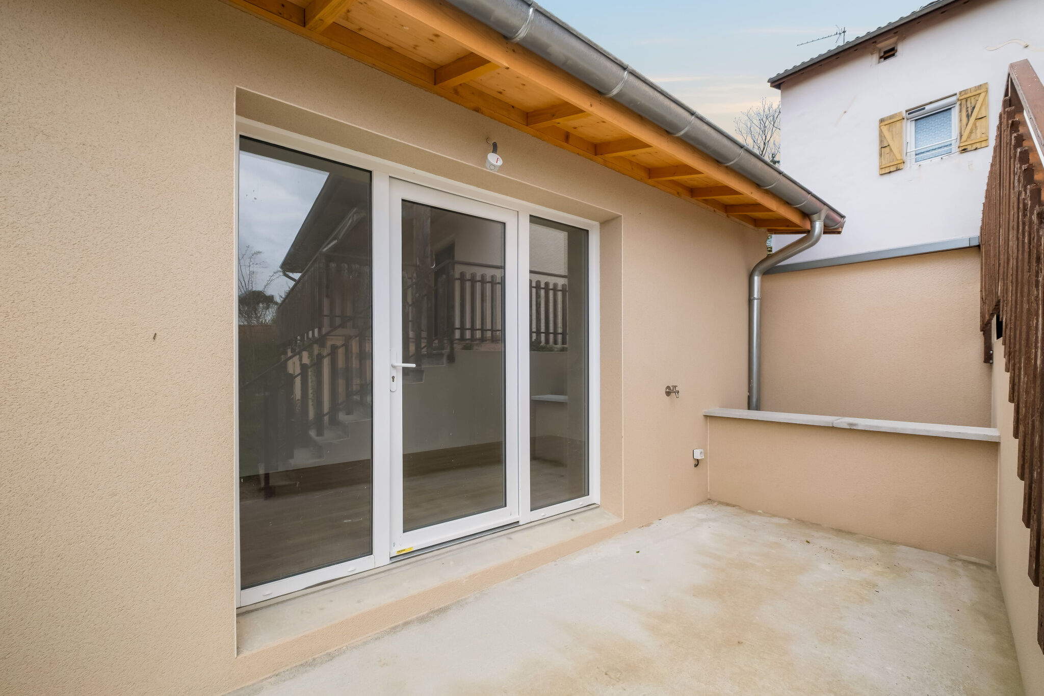 Photo 3 — JUNE IMMOBILIER