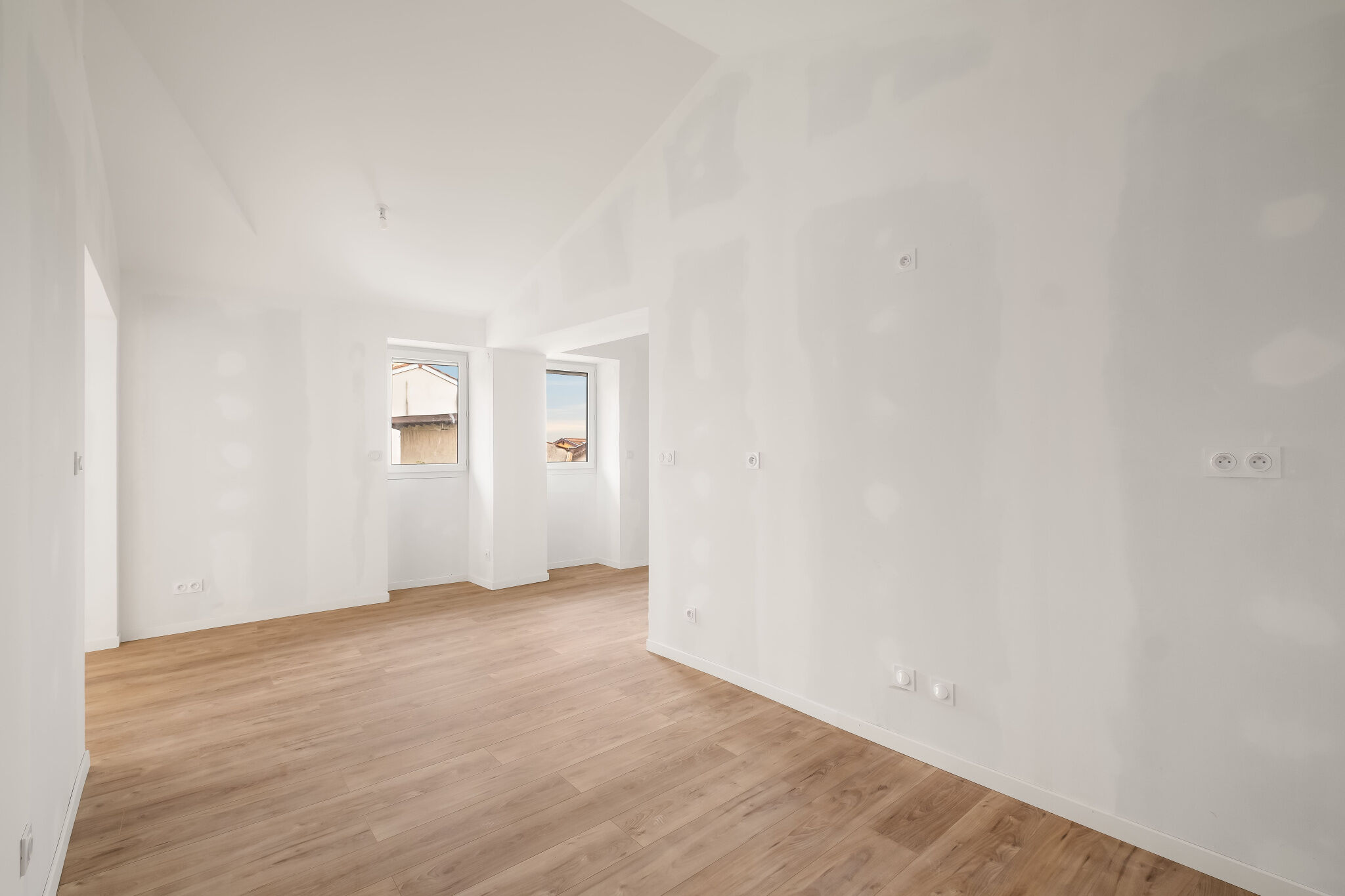 Photo 6 — JUNE IMMOBILIER