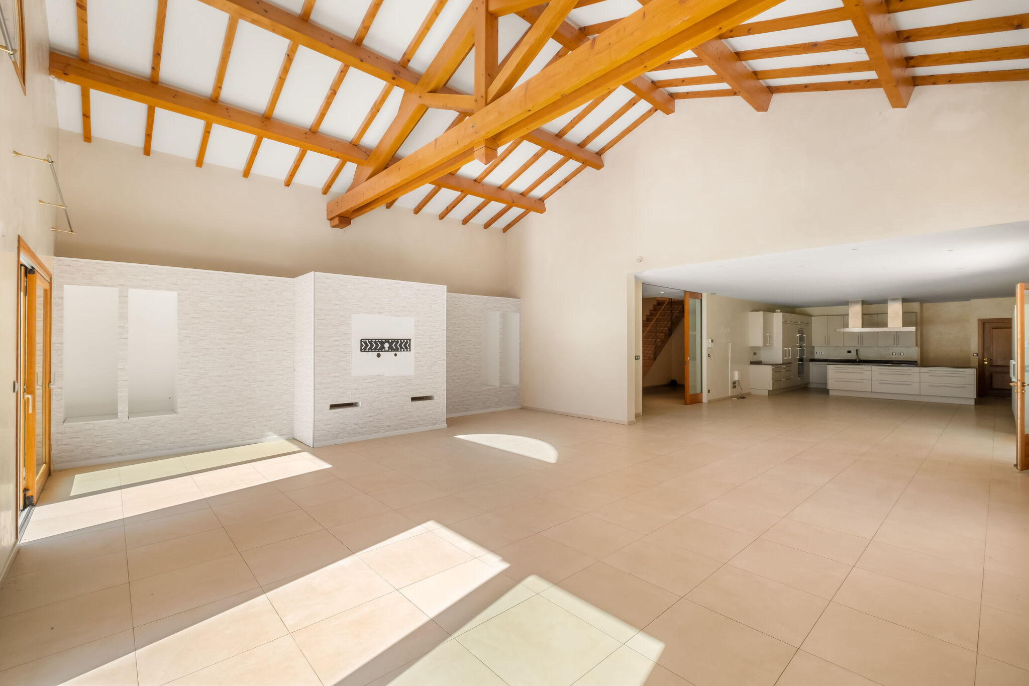 Photo 8 — JUNE IMMOBILIER