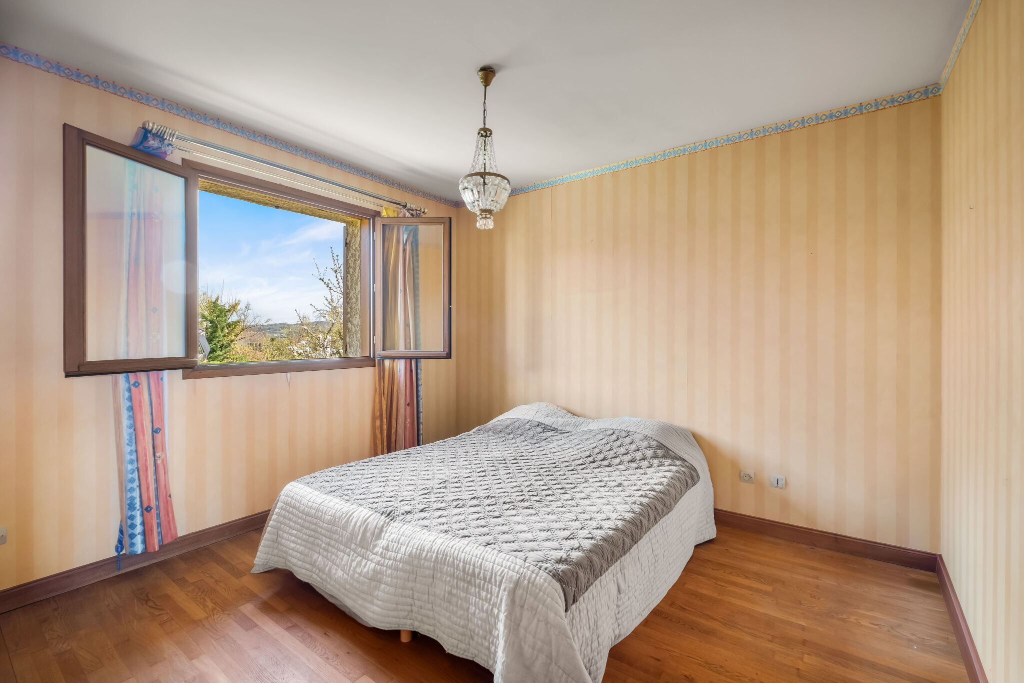 Photo 18 — JUNE IMMOBILIER