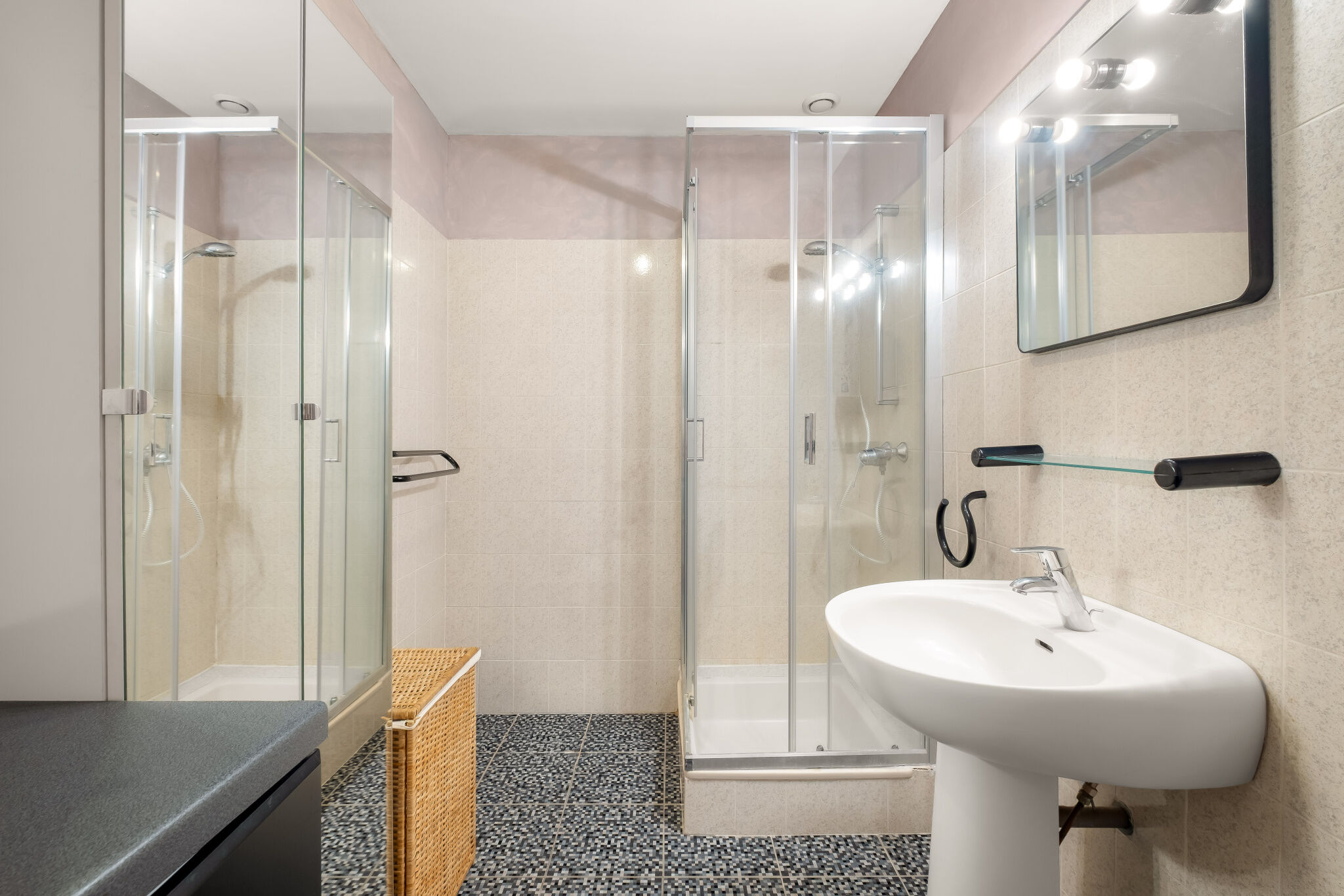 Photo 21 — JUNE IMMOBILIER