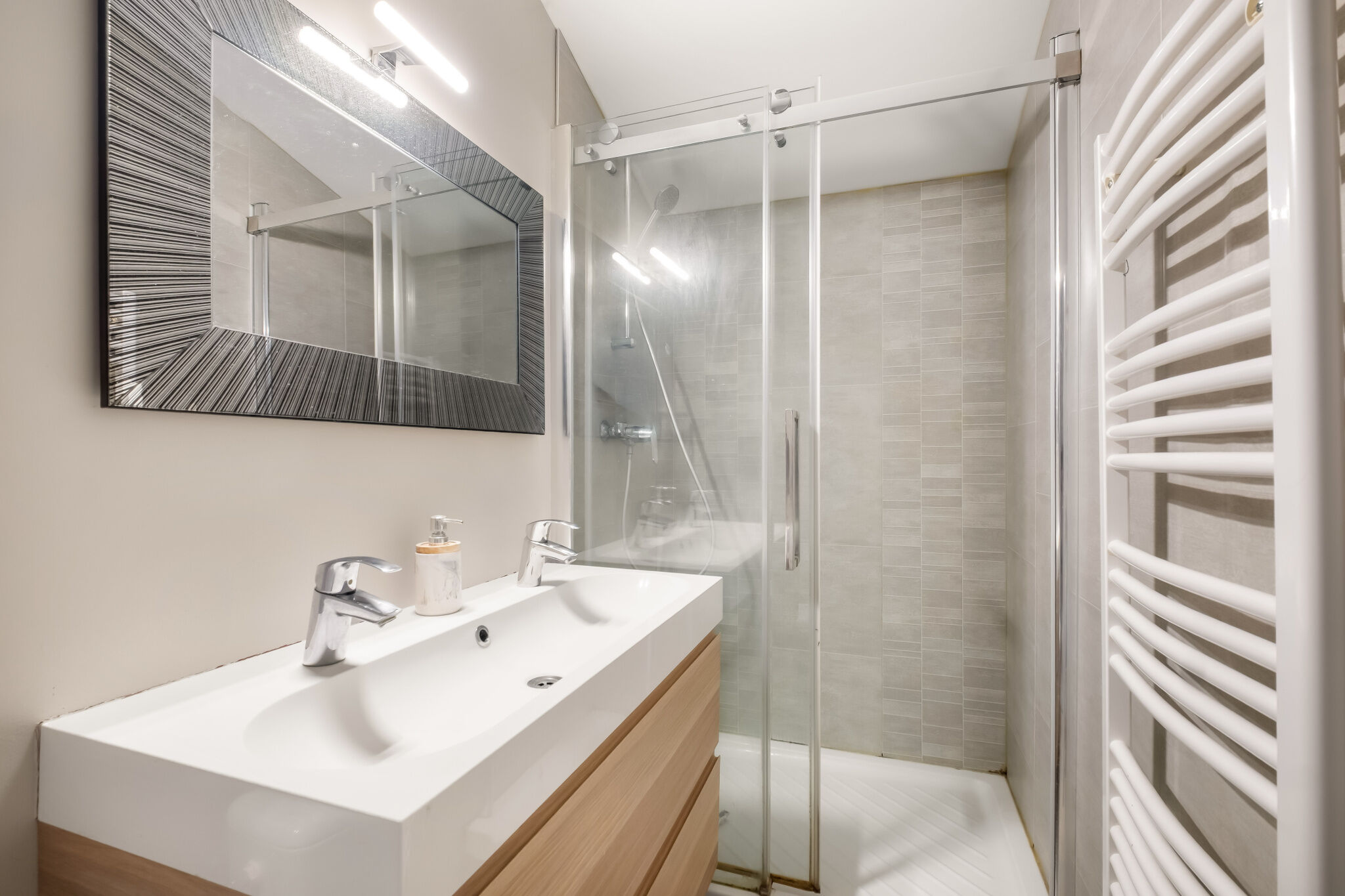 Photo 12 — JUNE IMMOBILIER