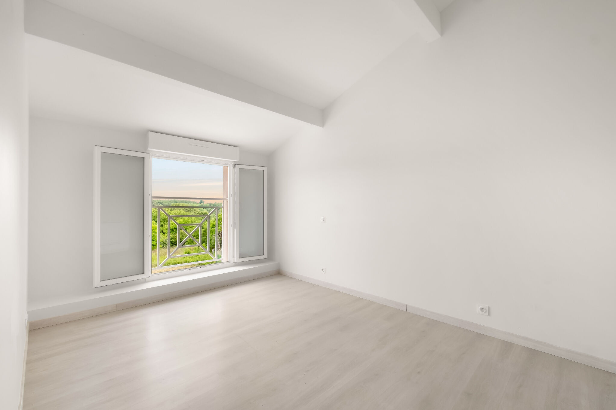 Photo 14 — JUNE IMMOBILIER