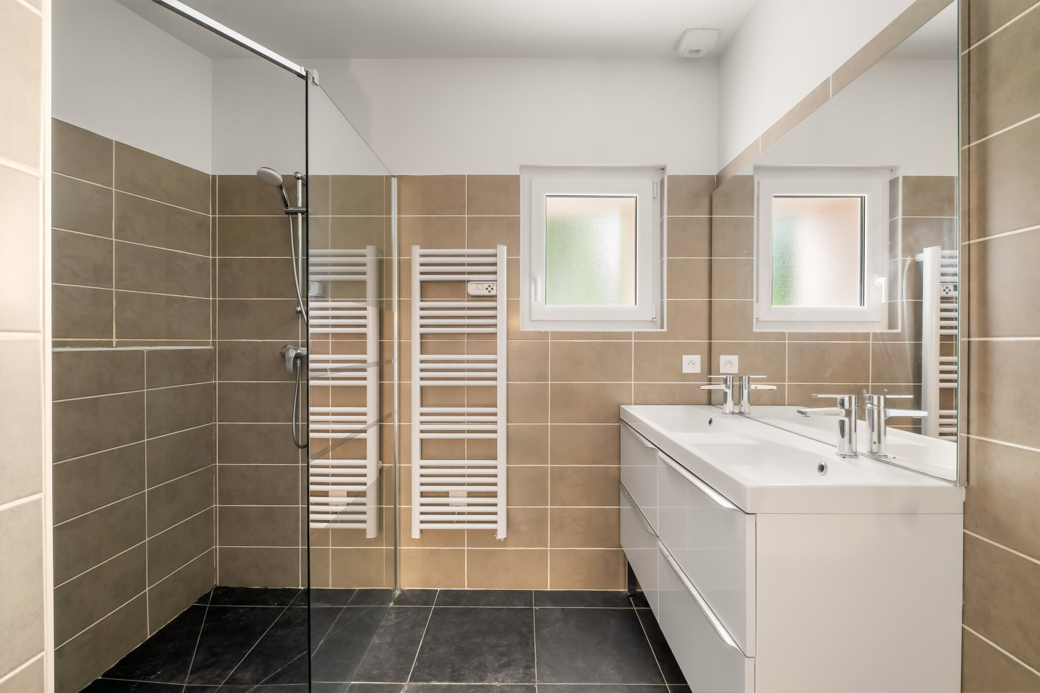 Photo 18 — JUNE IMMOBILIER