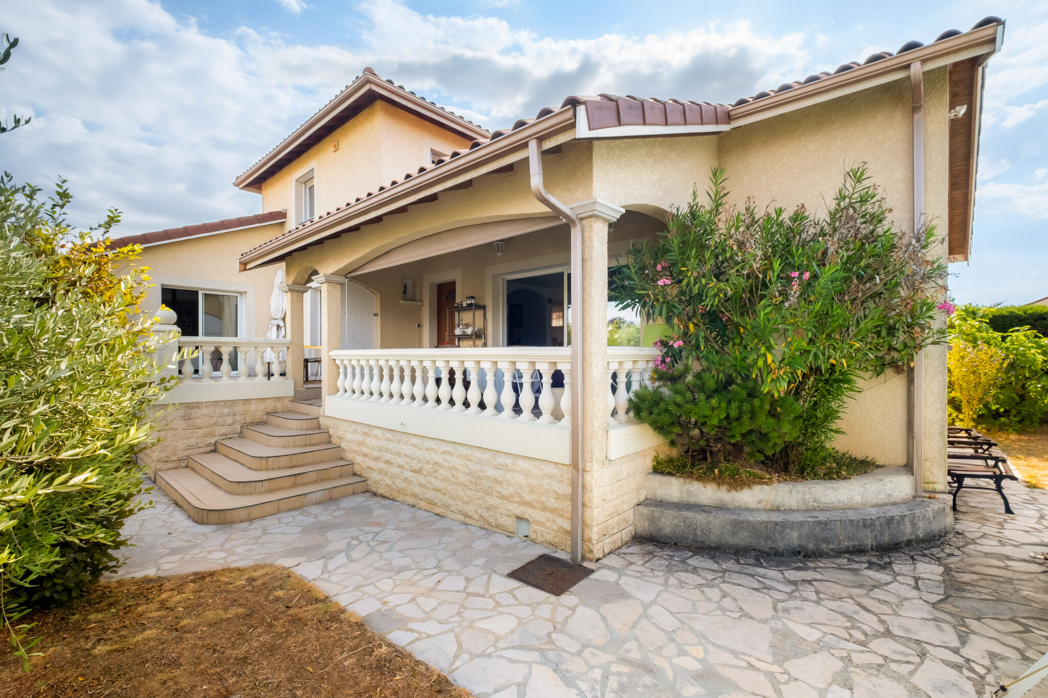 Photo 3 — JUNE IMMOBILIER