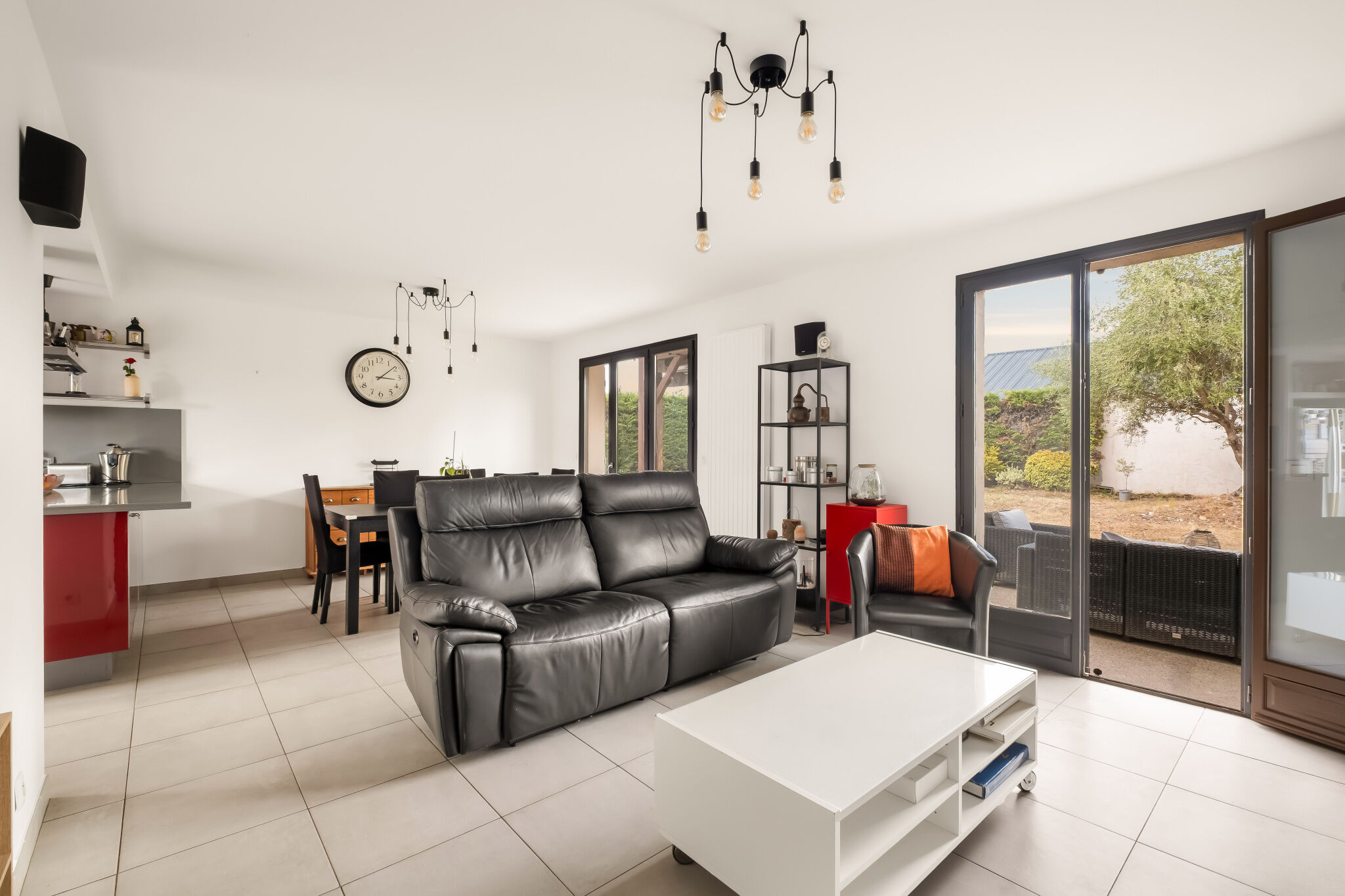 Photo 11 — JUNE IMMOBILIER