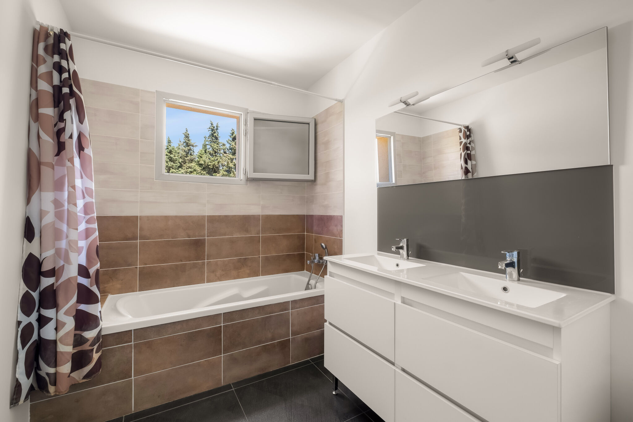Photo 19 — JUNE IMMOBILIER