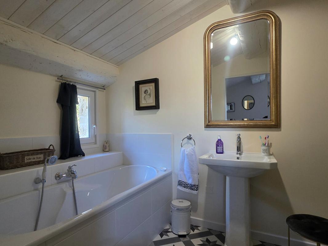 Photo 16 — BARJAC IMMOBILIER