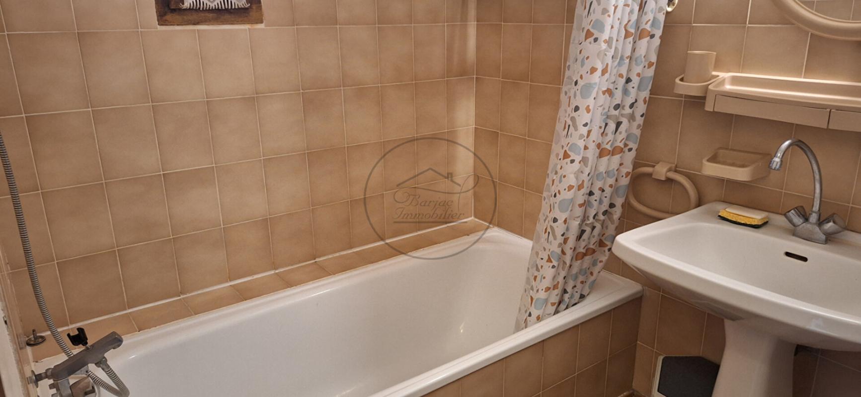 Photo 12 — BARJAC IMMOBILIER