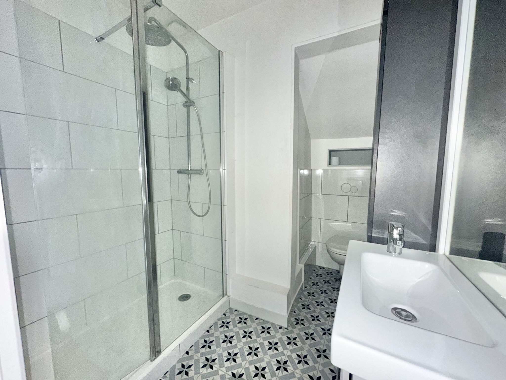 Photo 8 — GIN IMMOBILIER