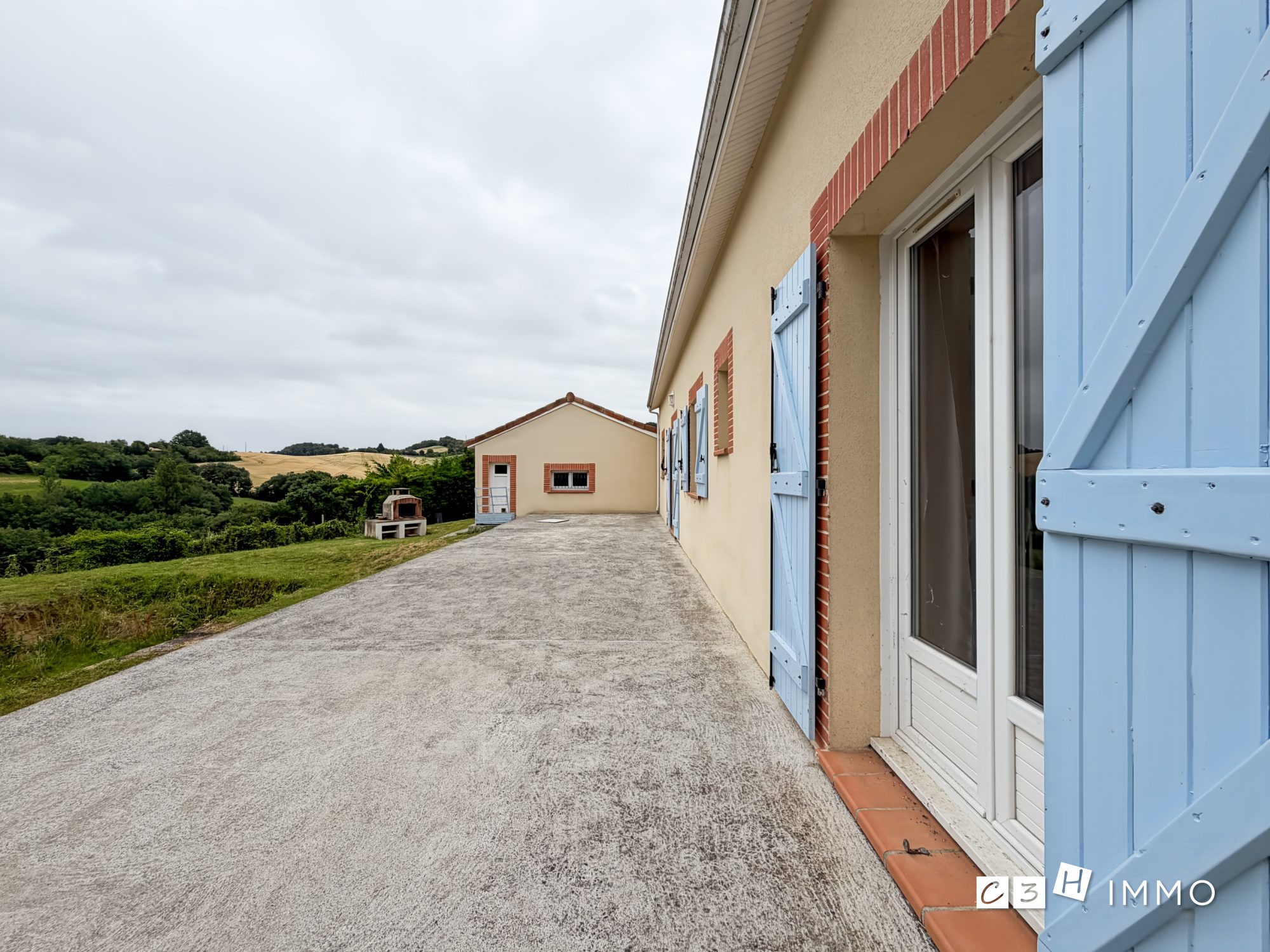 Photo 11 — C3H IMMO