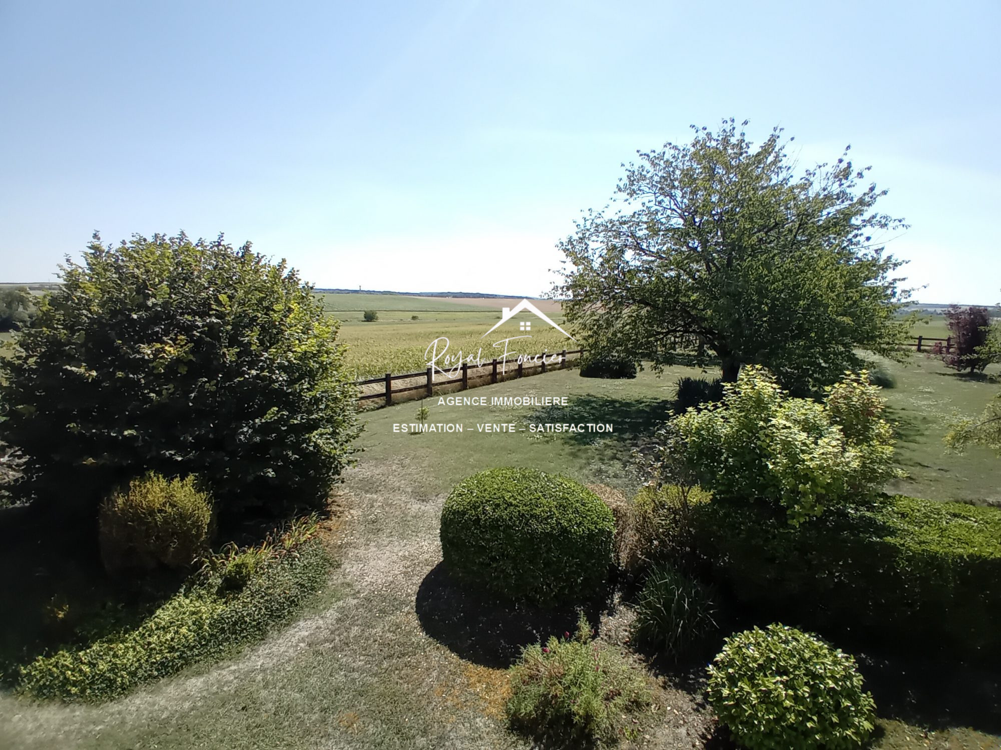 Photo 2 — ROYAL FONCIER