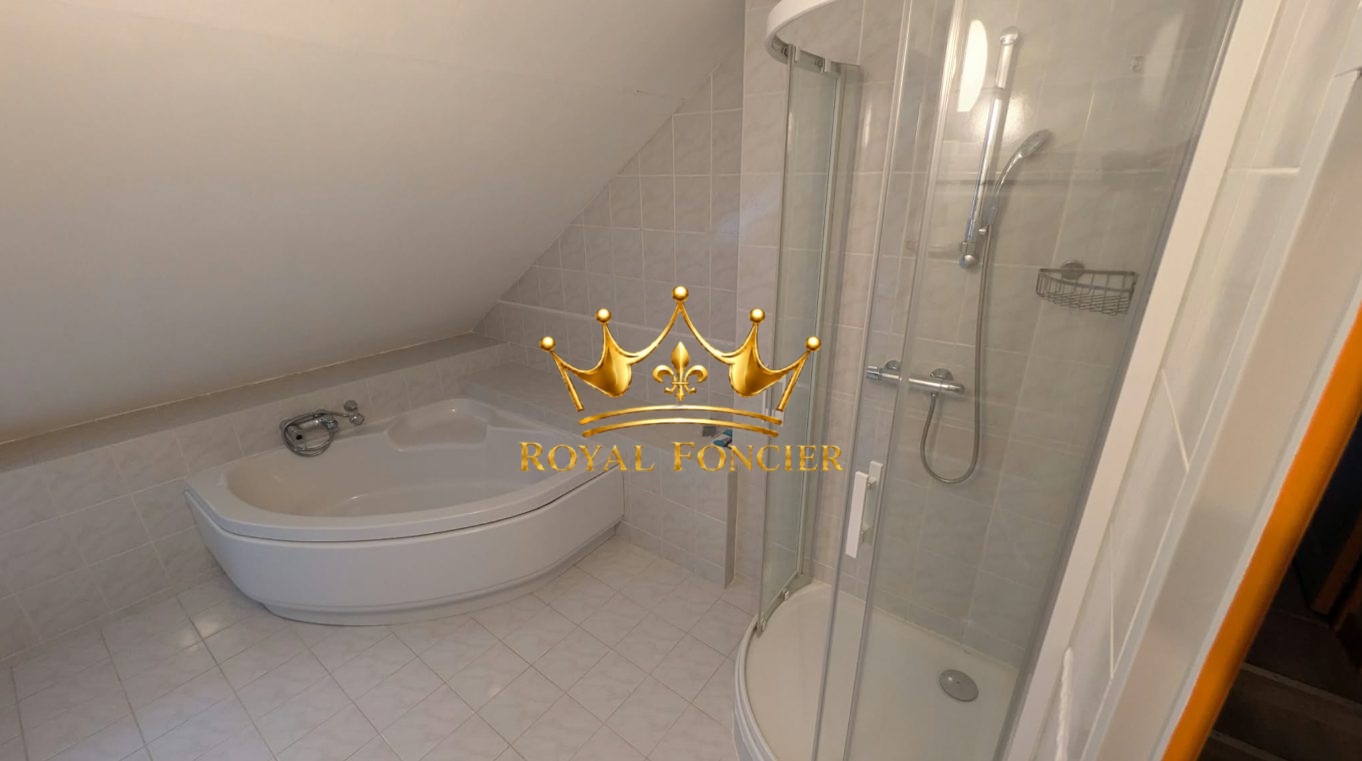 Photo 17 — ROYAL FONCIER