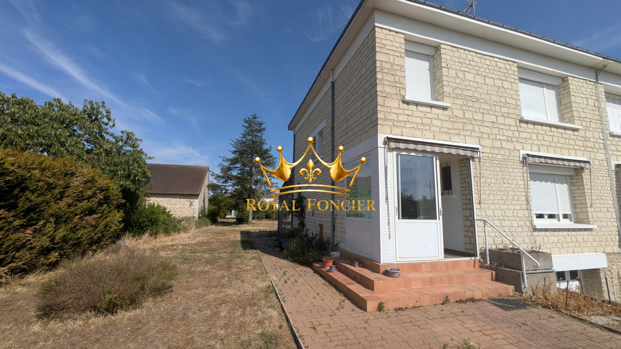 Photo 2 — ROYAL FONCIER