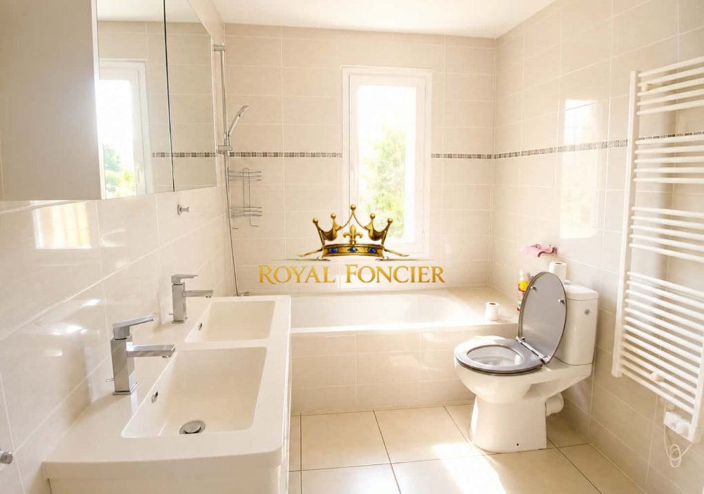 Photo 12 — ROYAL FONCIER