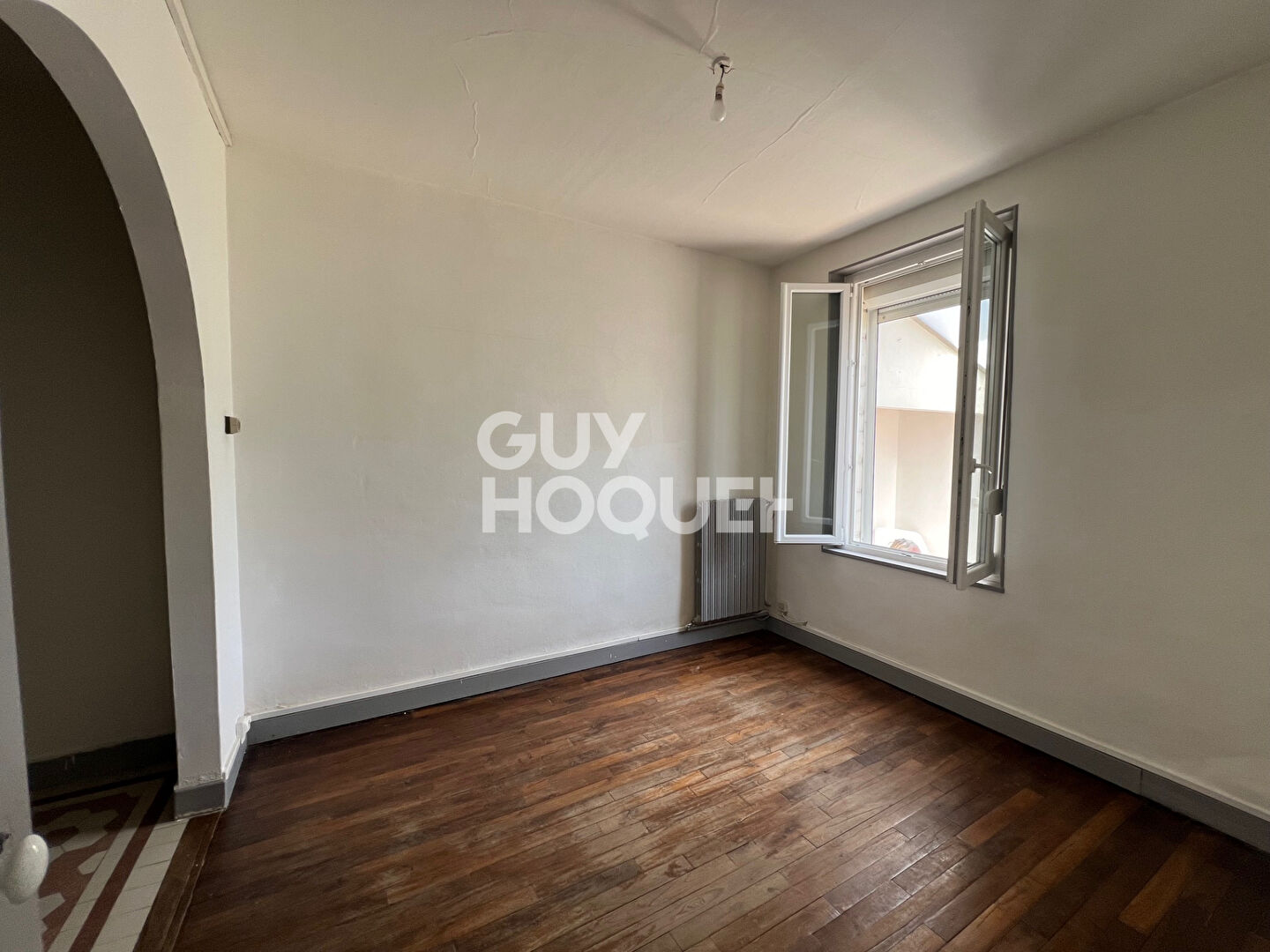 Photo 4 — GUY HOQUET LAON