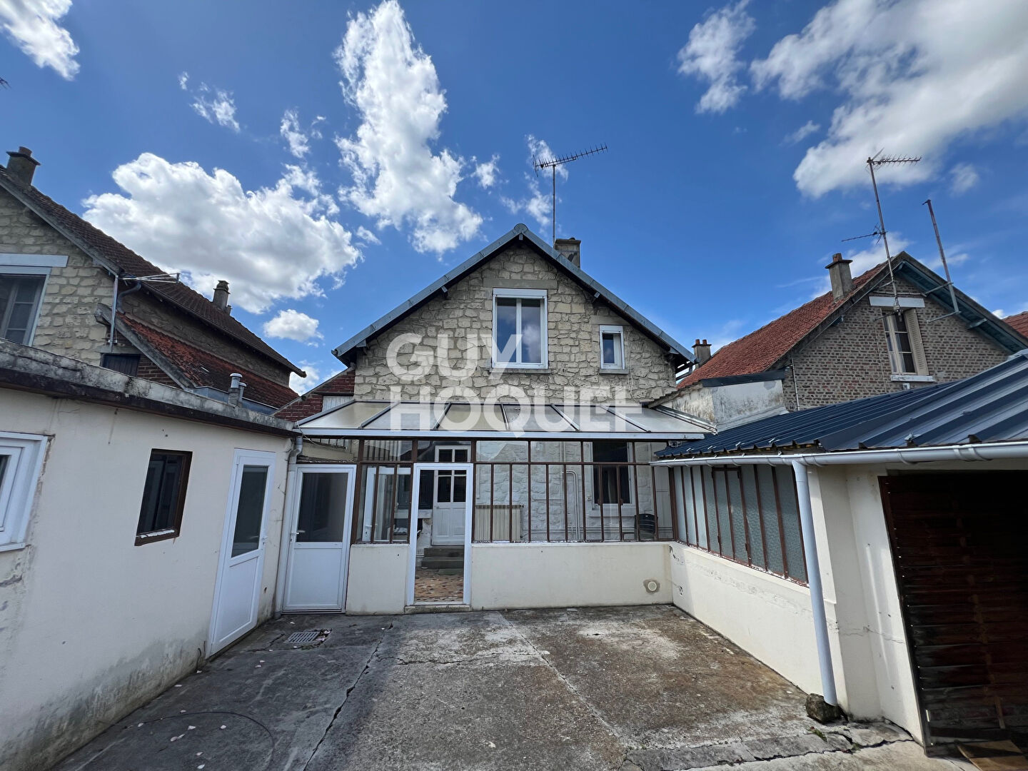 Photo 9 — GUY HOQUET LAON