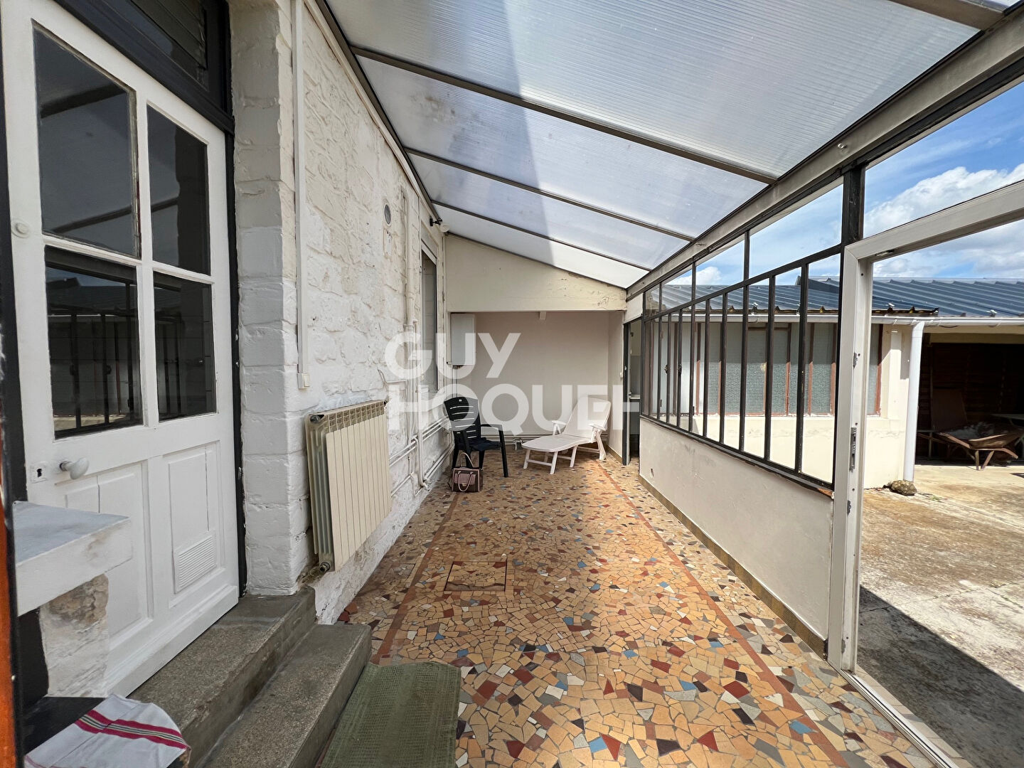 Photo 2 — GUY HOQUET LAON