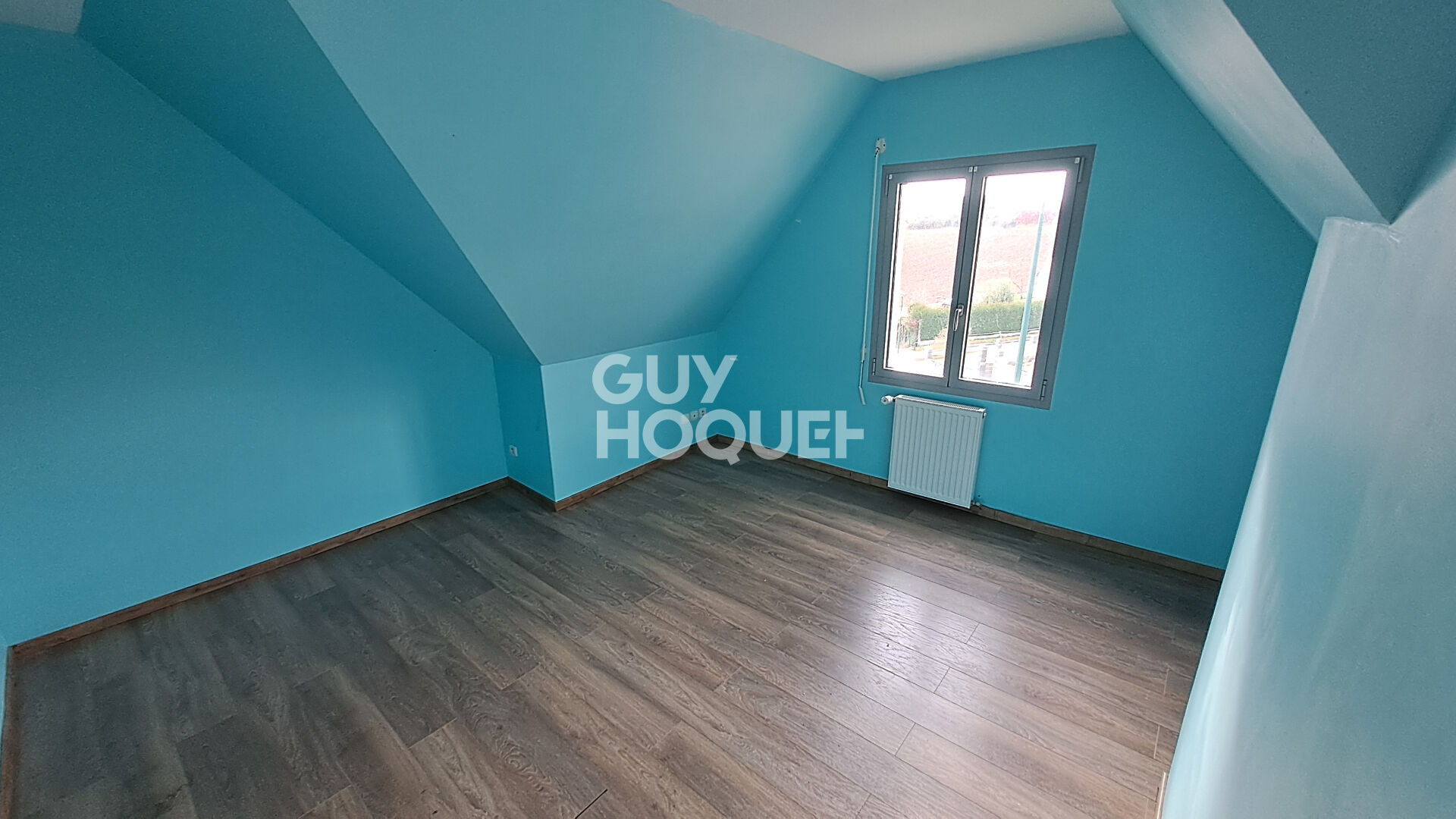 Photo 14 — GUY HOQUET LAON