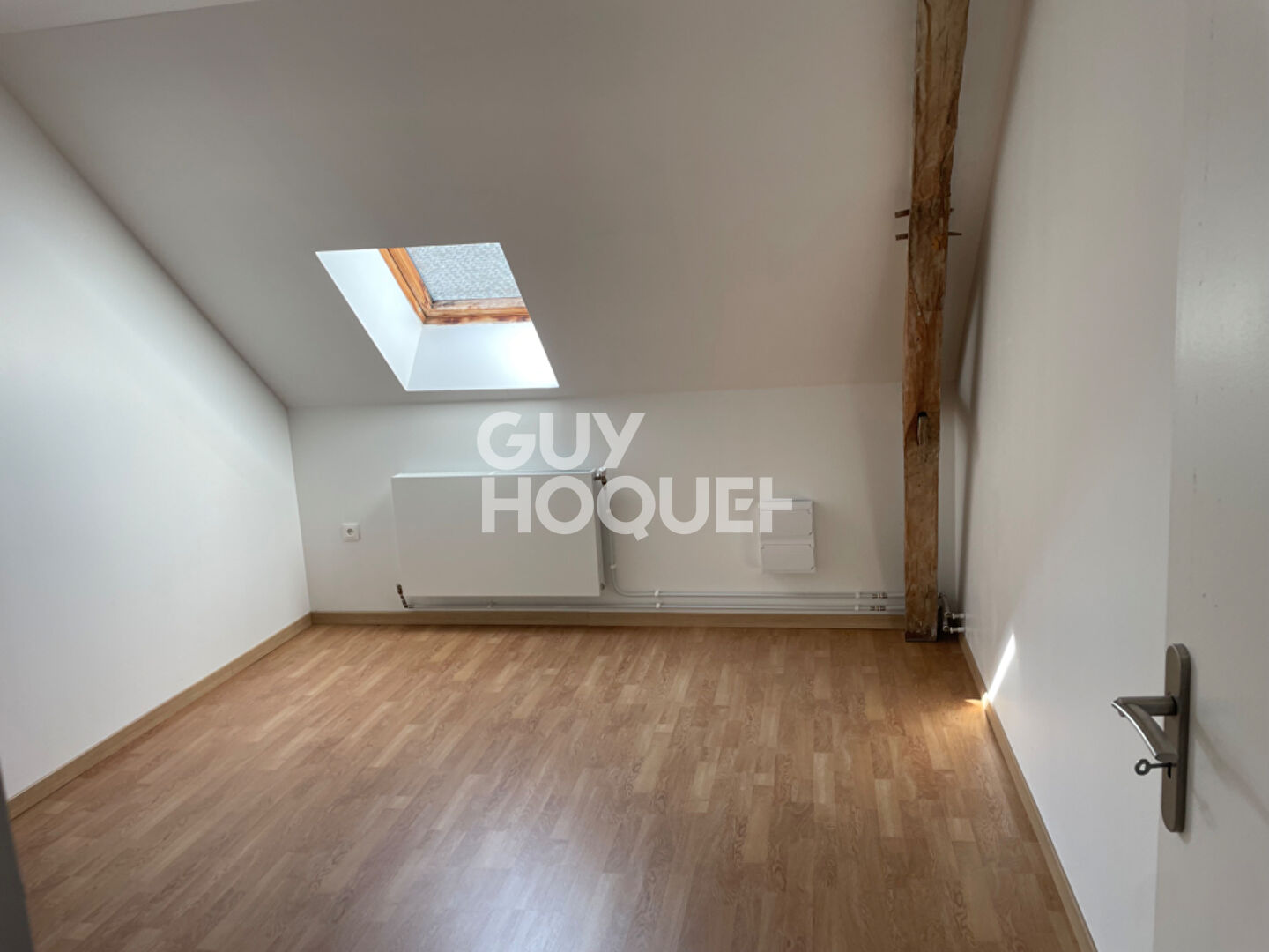 Photo 10 — GUY HOQUET LAON