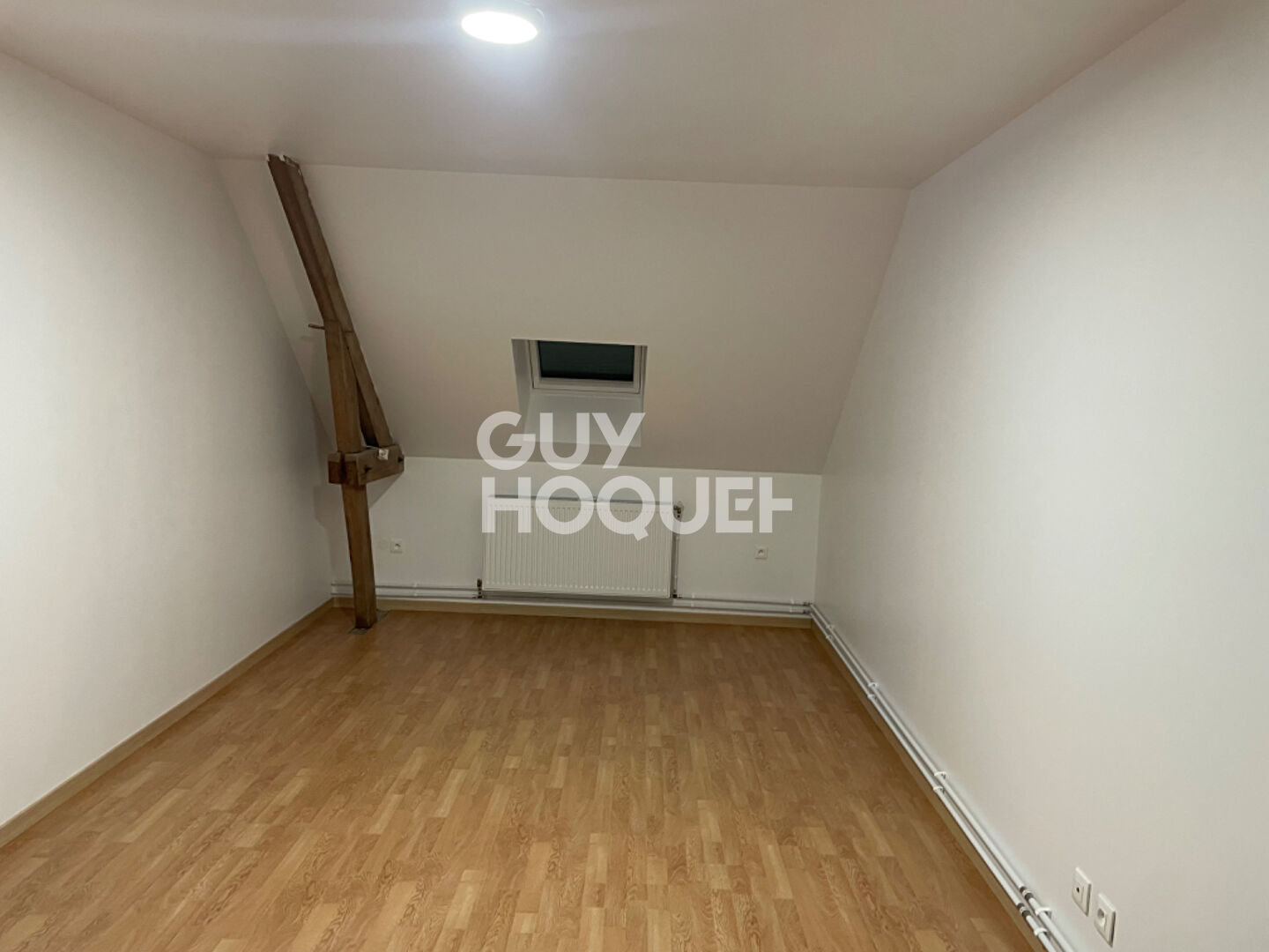 Photo 8 — GUY HOQUET LAON