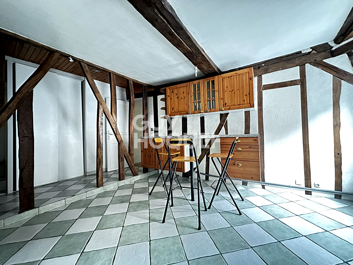 Photo 3 — GUY HOQUET SOISSONS