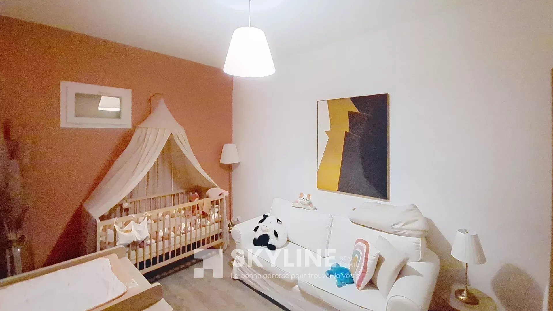 Photo 4 — SKYLINE REAL ESTATE