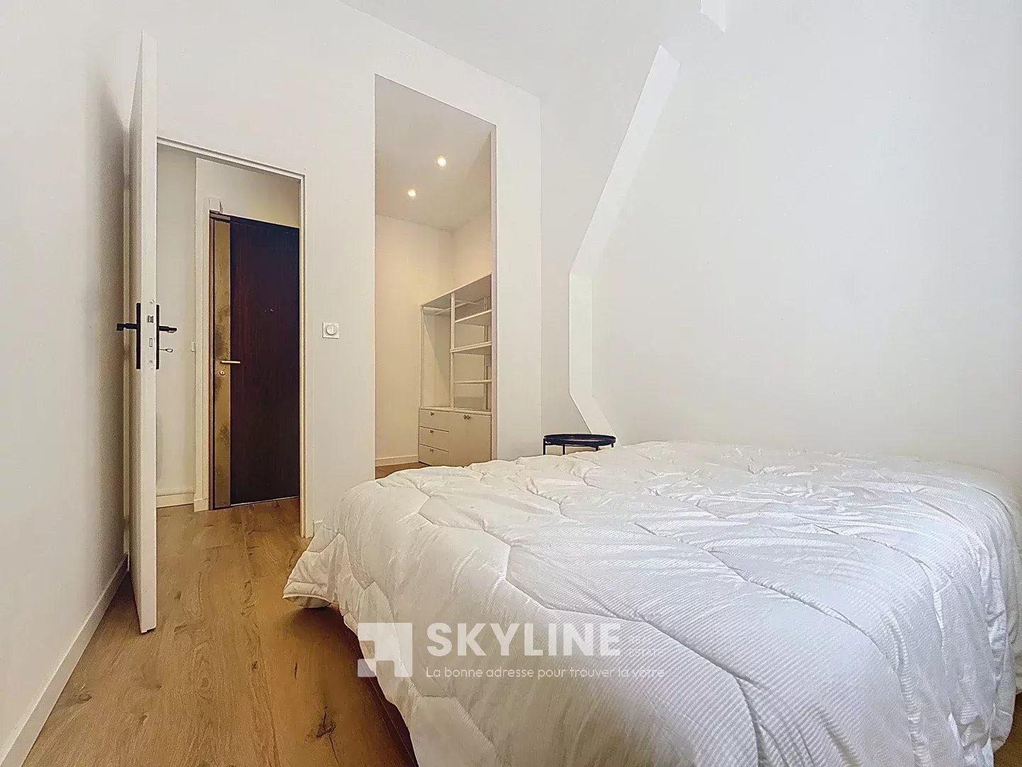 Photo 8 — SKYLINE REAL ESTATE