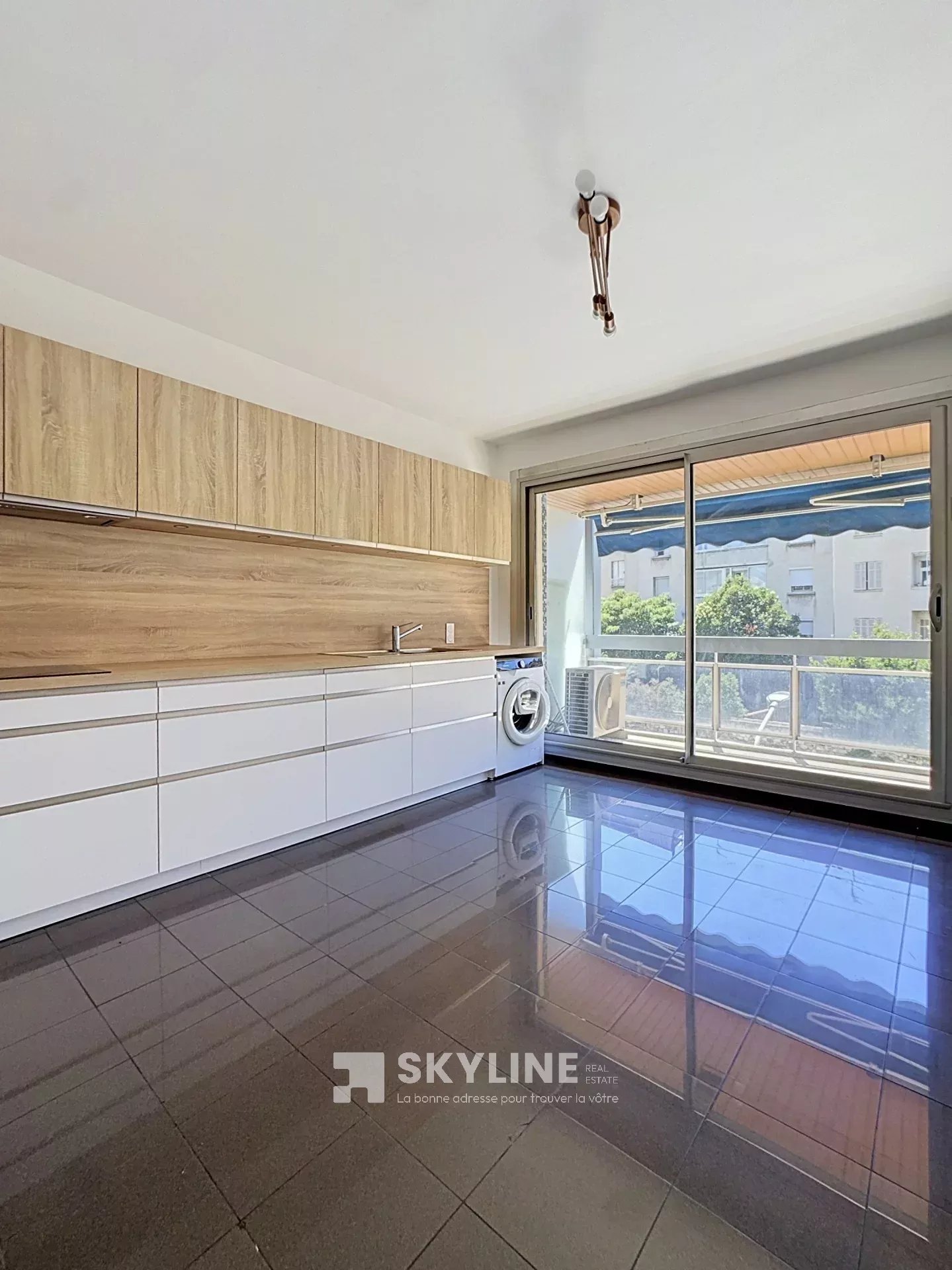 Photo 4 — SKYLINE REAL ESTATE