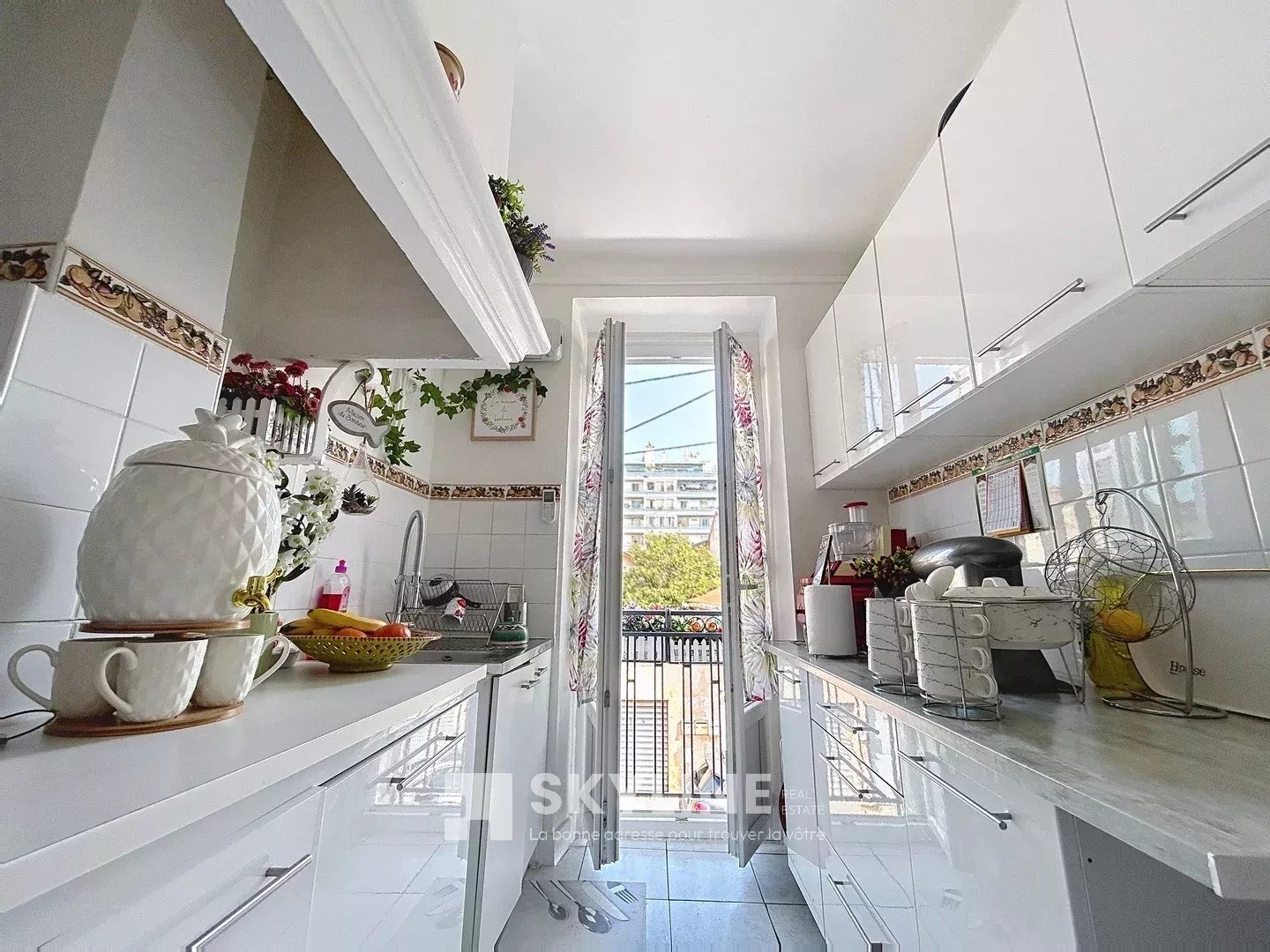 Photo 4 — SKYLINE REAL ESTATE