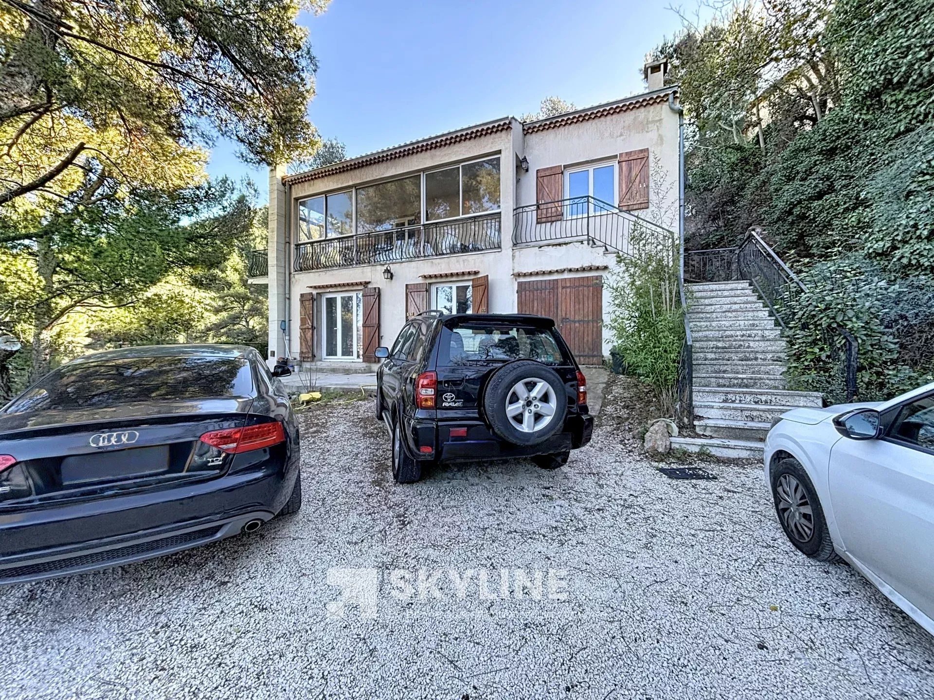 Photo 2 — SKYLINE REAL ESTATE