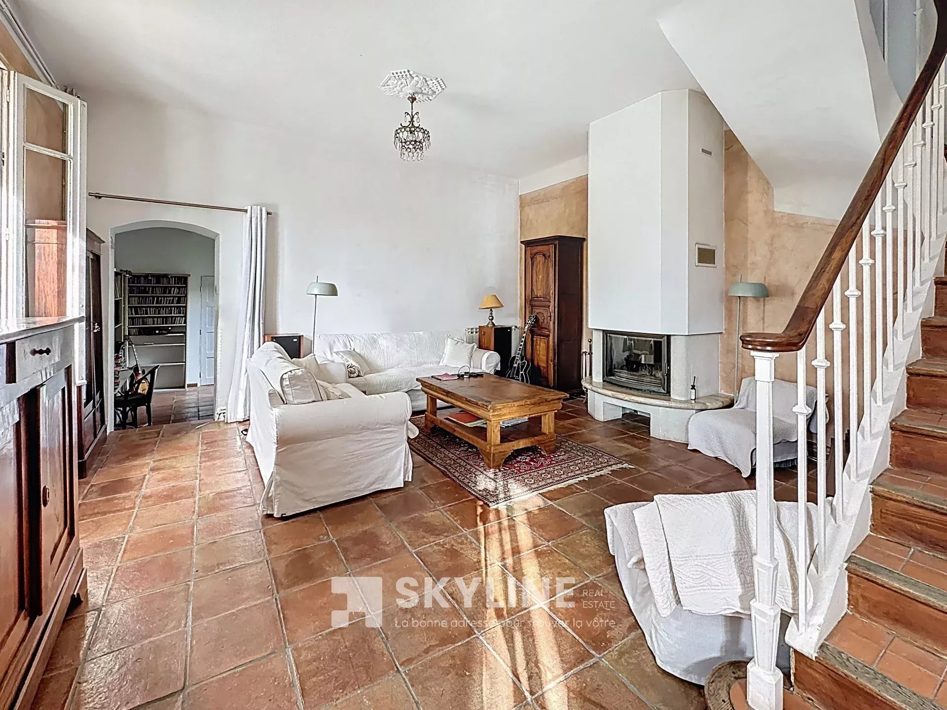 Photo 3 — SKYLINE REAL ESTATE
