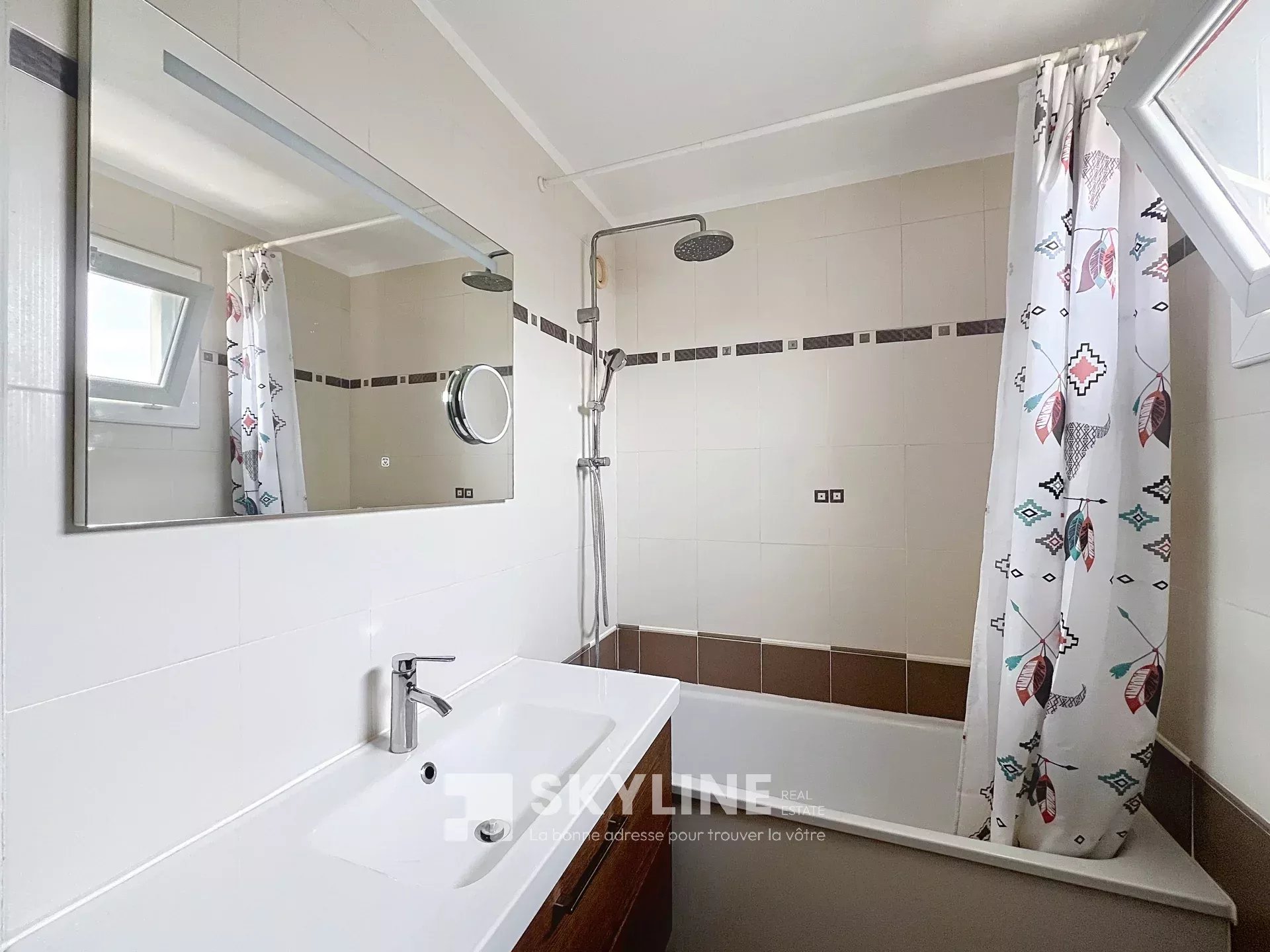 Photo 7 — SKYLINE REAL ESTATE