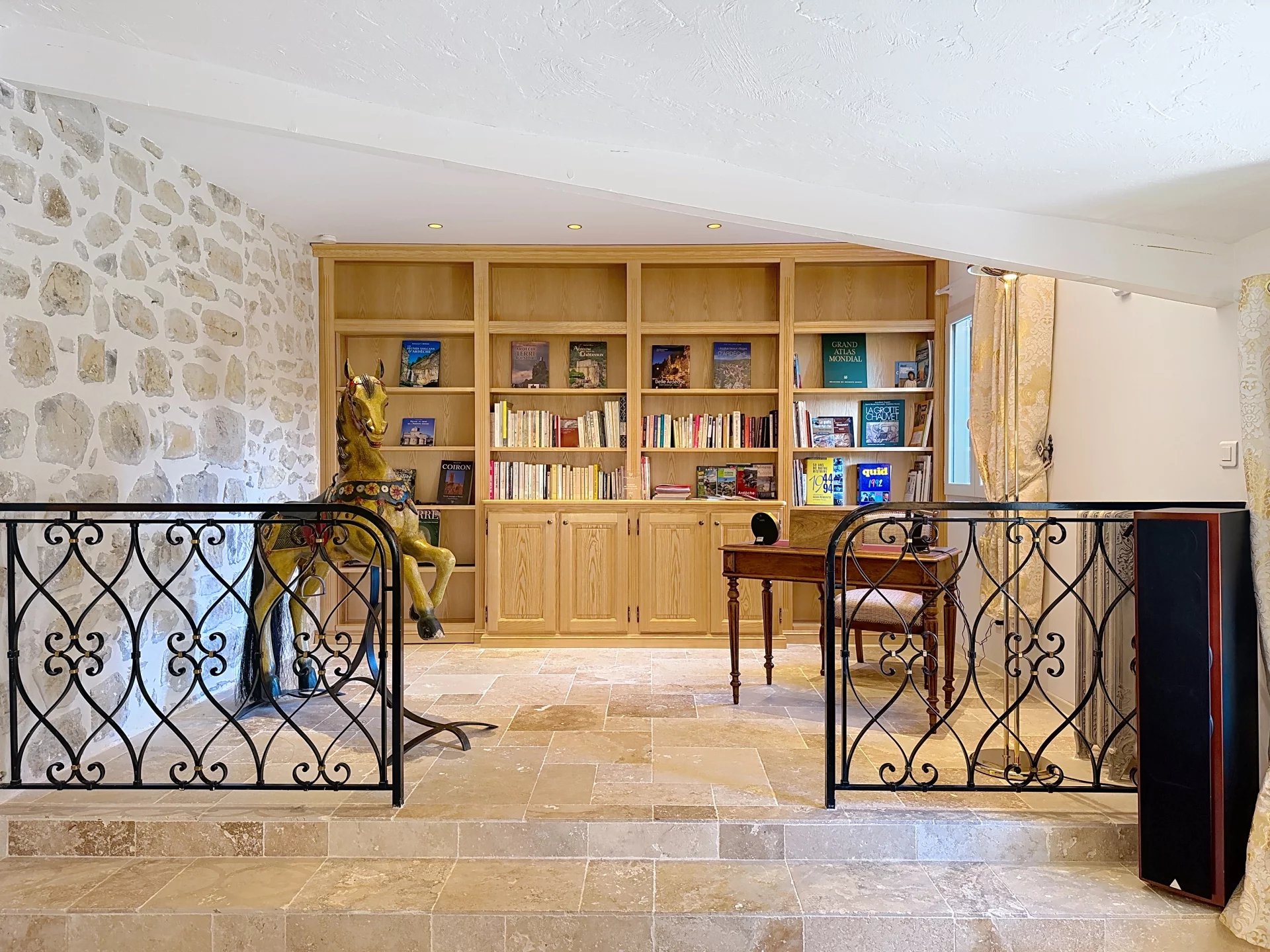 Photo 13 — SKYLINE REAL ESTATE