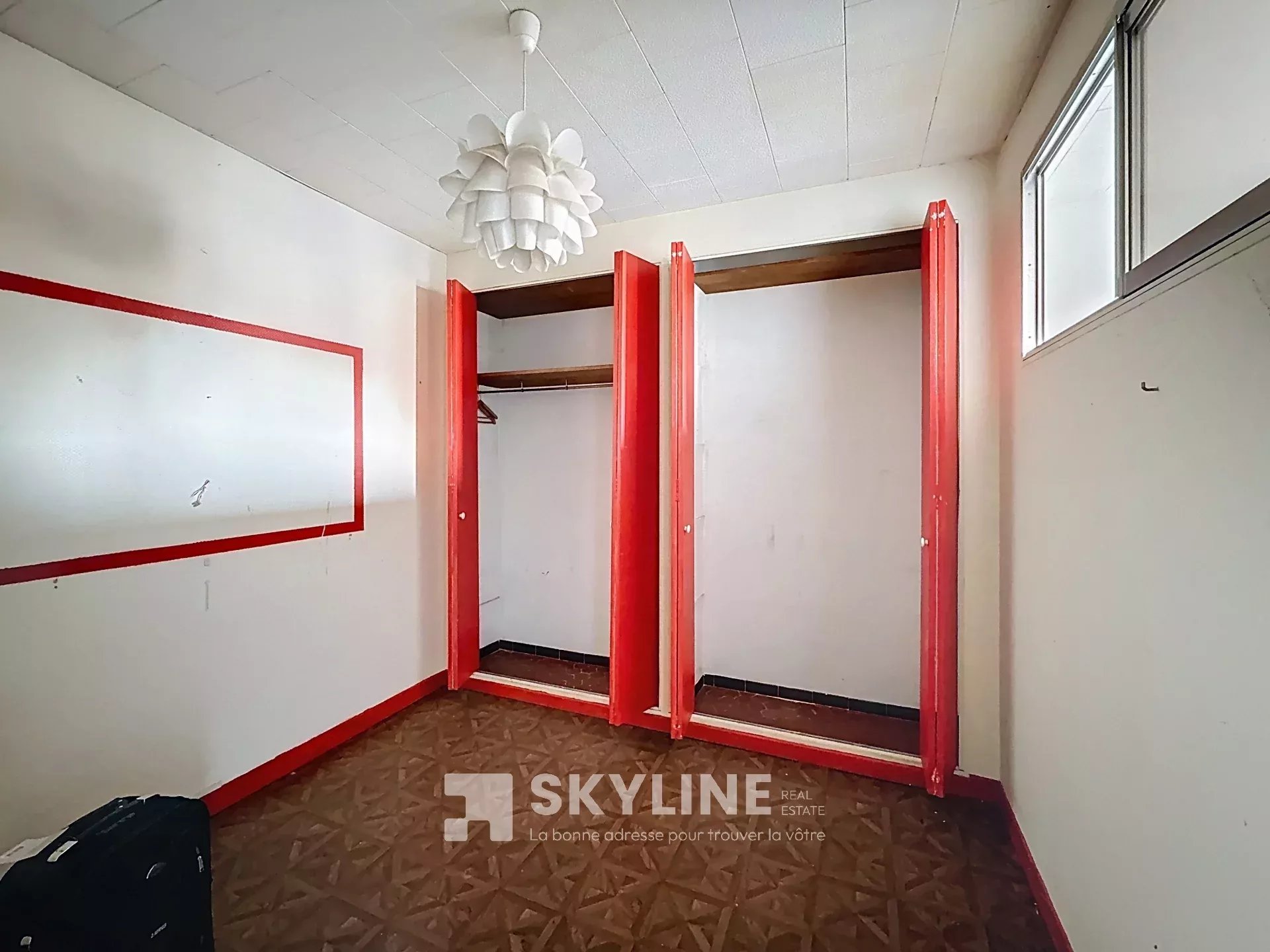 Photo 4 — SKYLINE REAL ESTATE