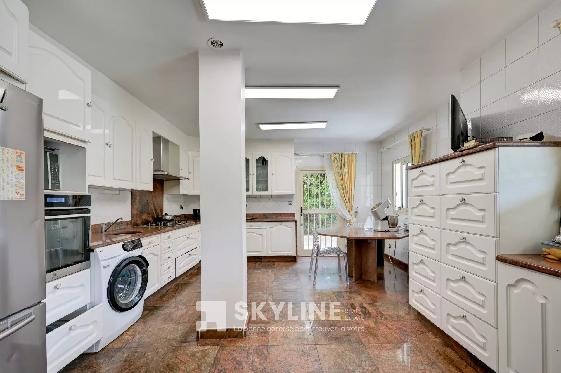 Photo 7 — SKYLINE REAL ESTATE