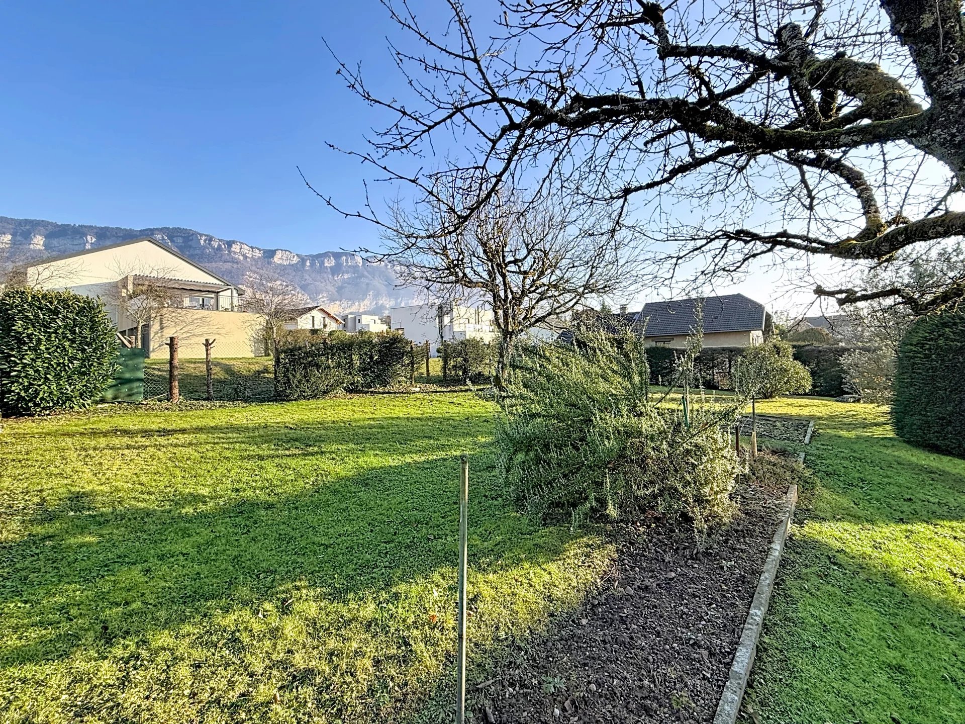 Photo 4 — SKYLINE REAL ESTATE
