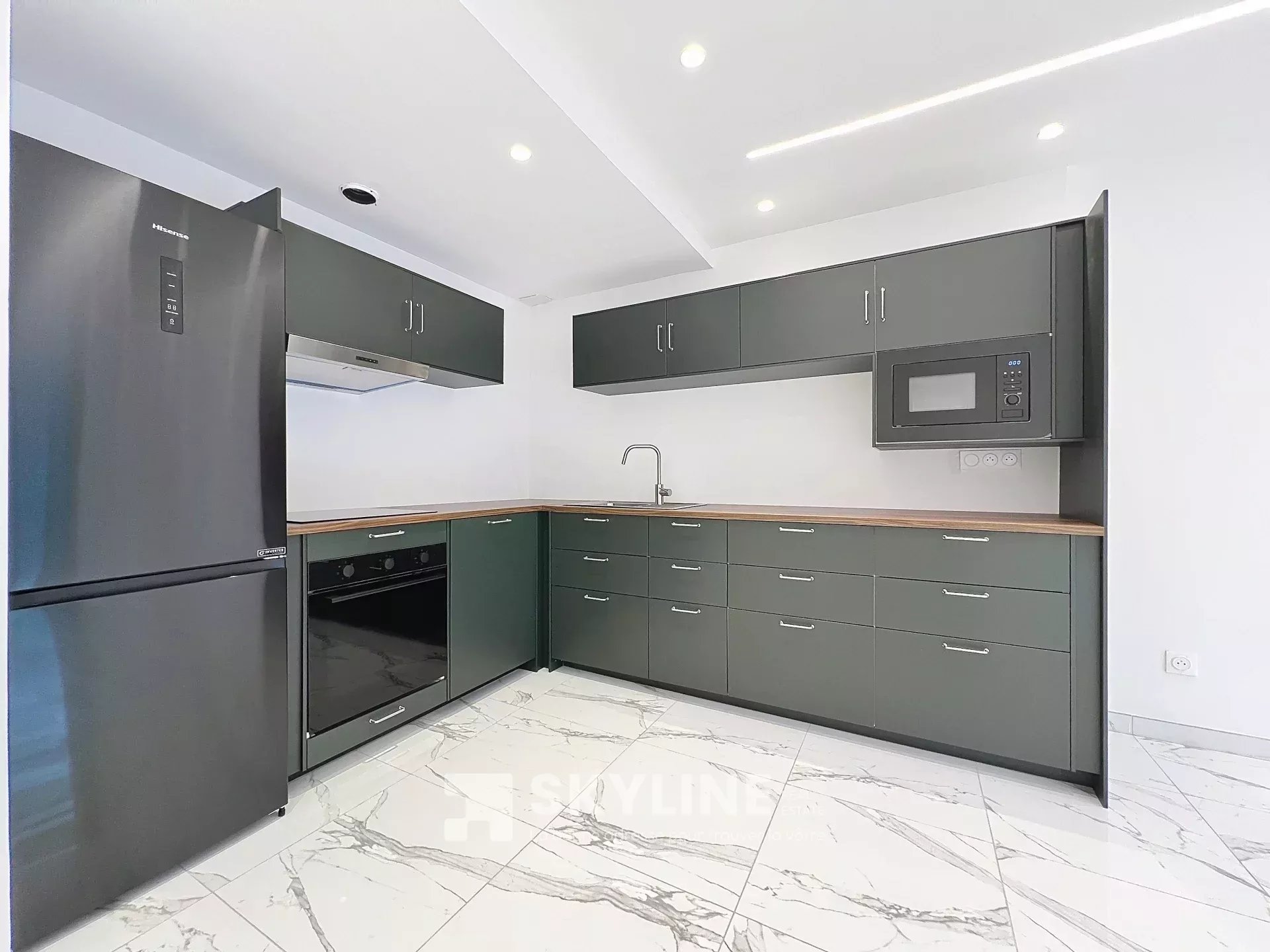 Photo 4 — SKYLINE REAL ESTATE