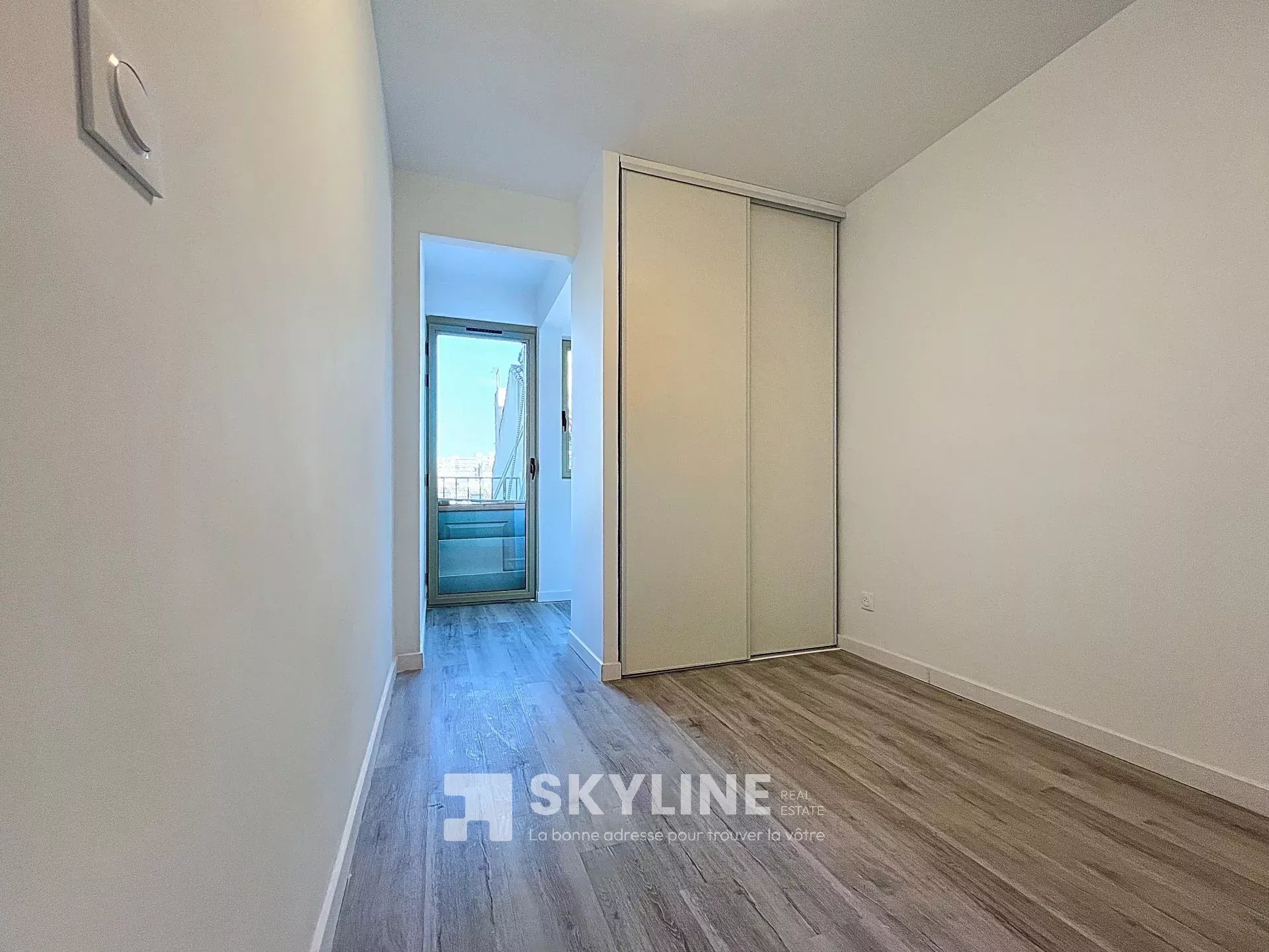Photo 5 — SKYLINE REAL ESTATE