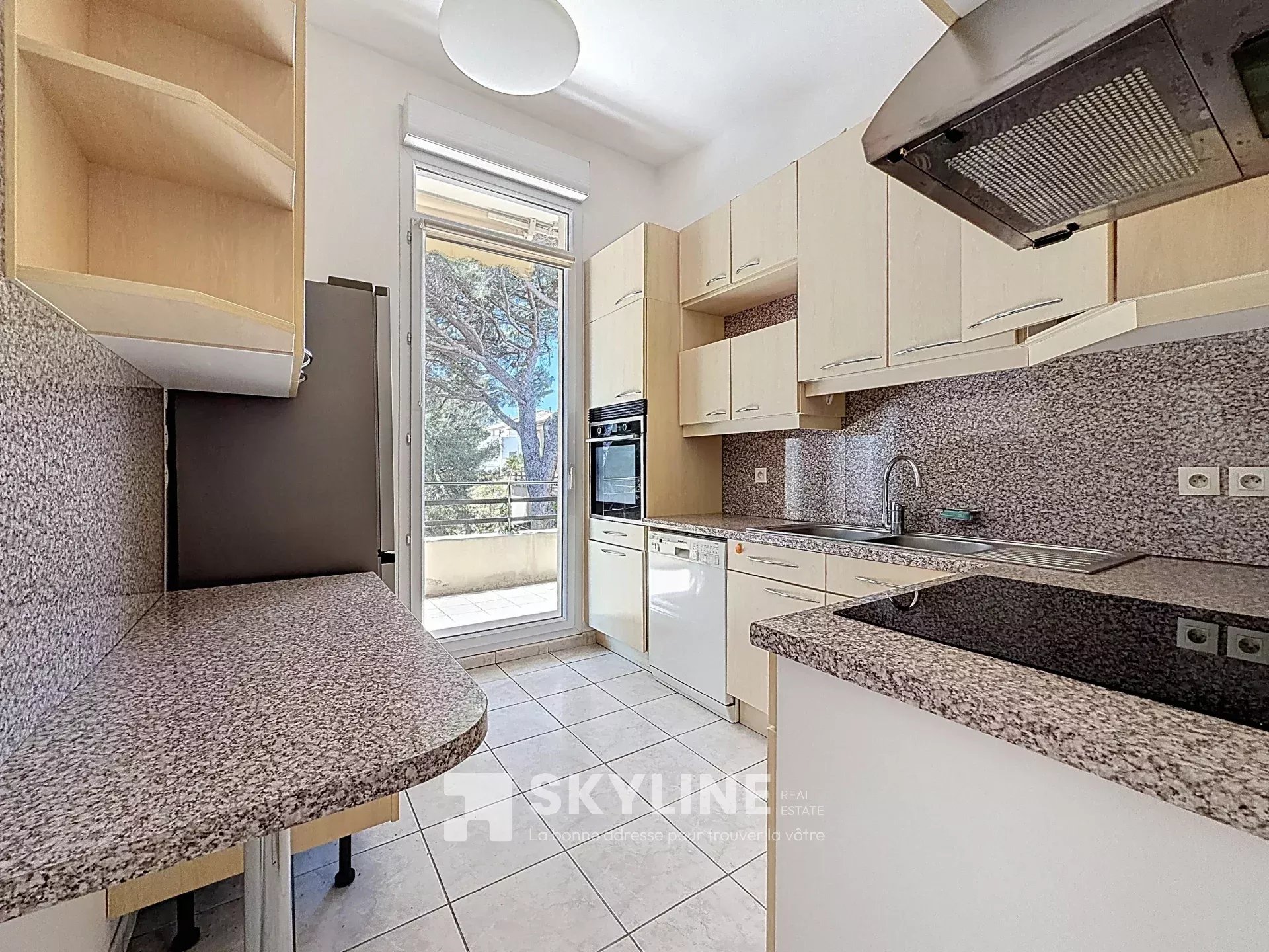 Photo 6 — SKYLINE REAL ESTATE