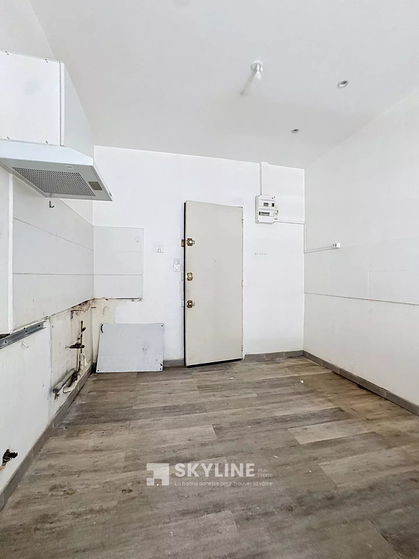 Photo 6 — SKYLINE REAL ESTATE