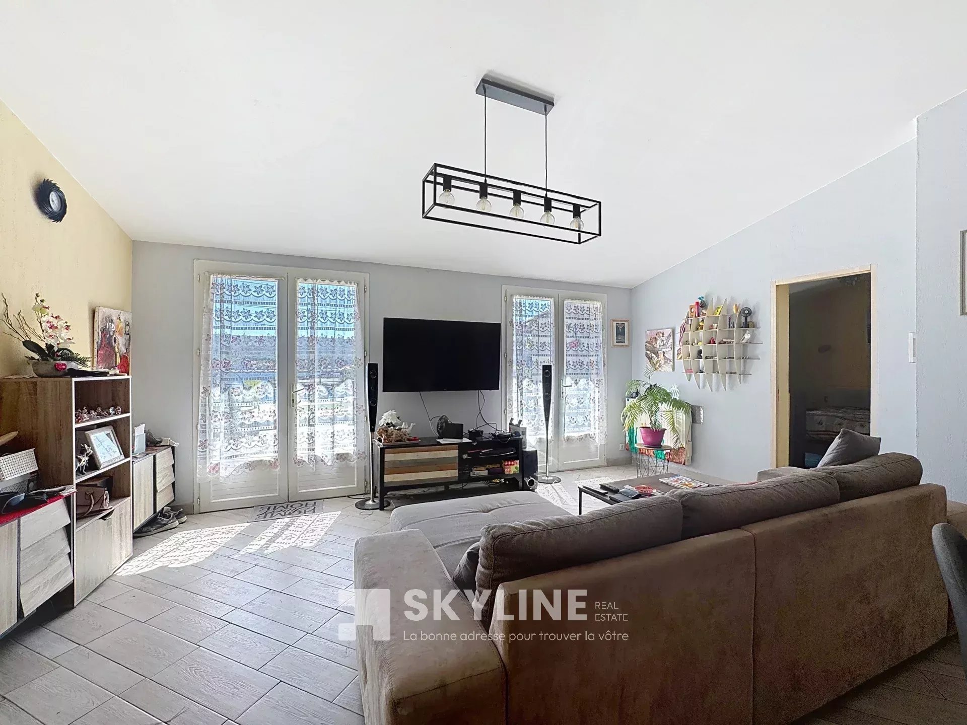 Photo 10 — SKYLINE REAL ESTATE